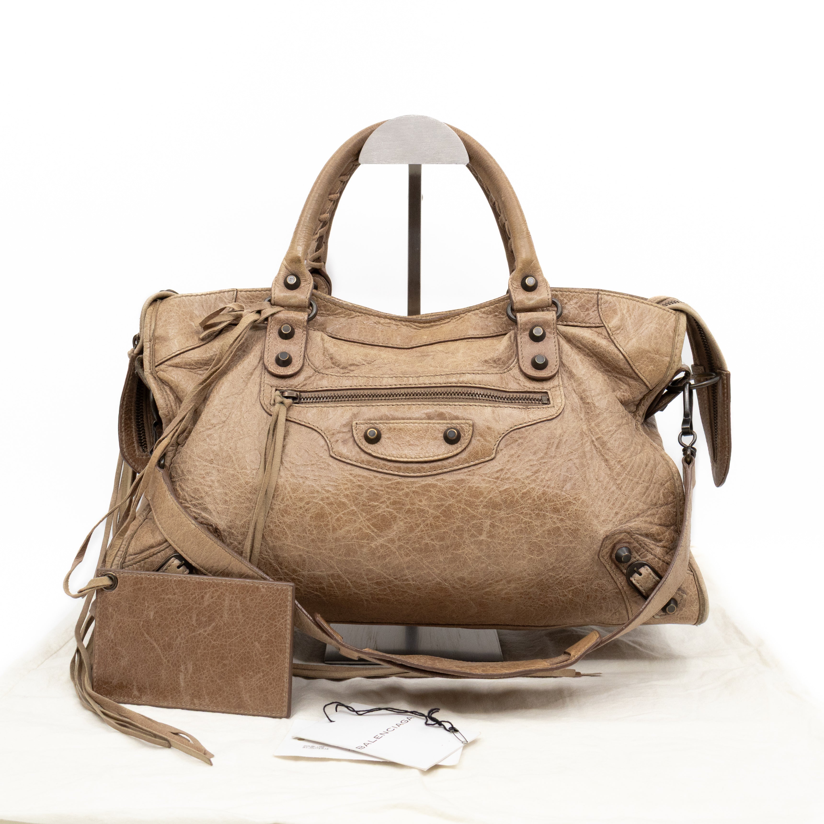 Classic City Beige Leather