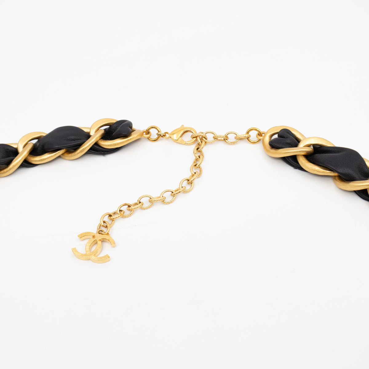 Chanel Leather Chain Belt with Letters Matte Gold – Queen  display picture 1