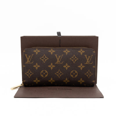 Zippy Wallet Monogram