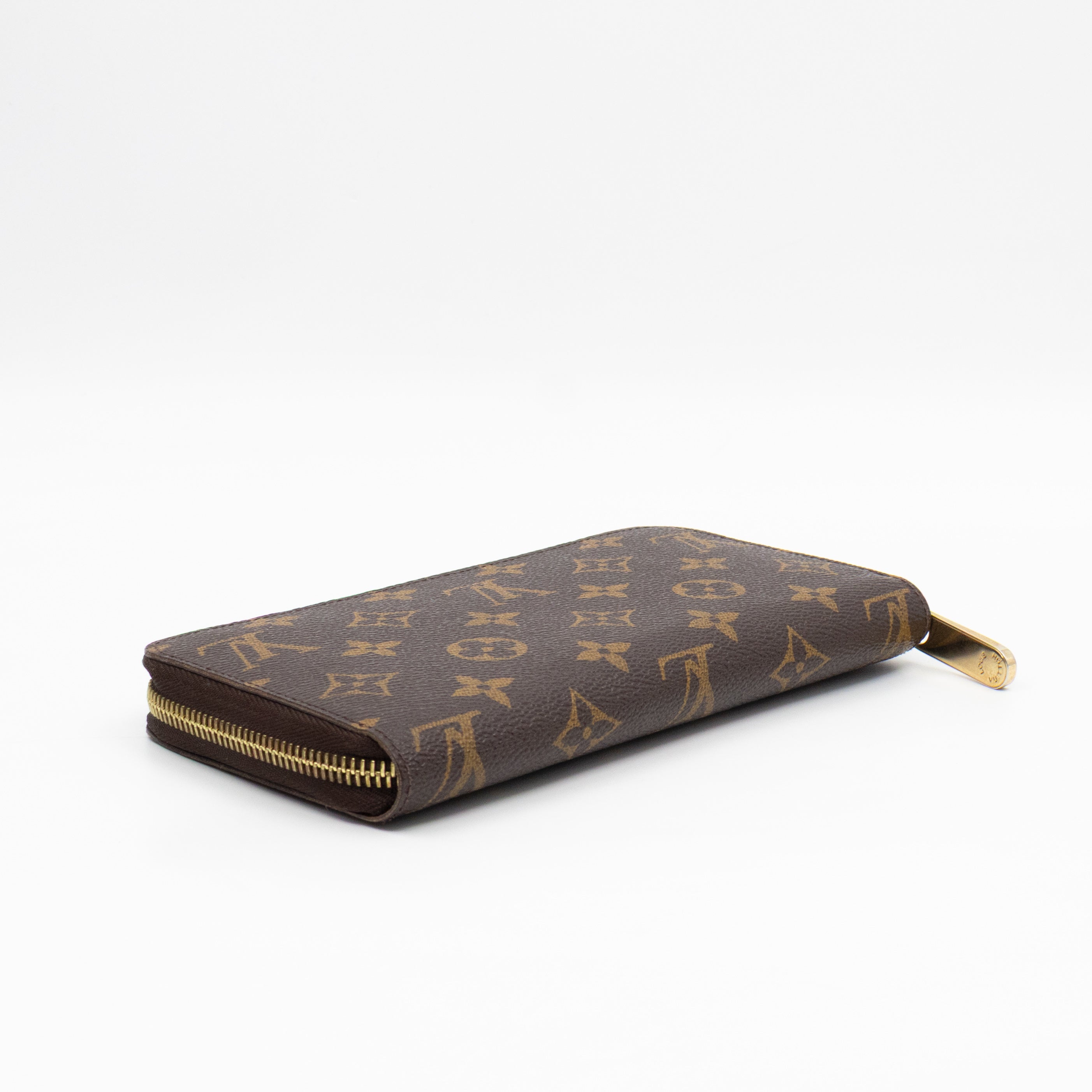 Zippy Wallet Monogram