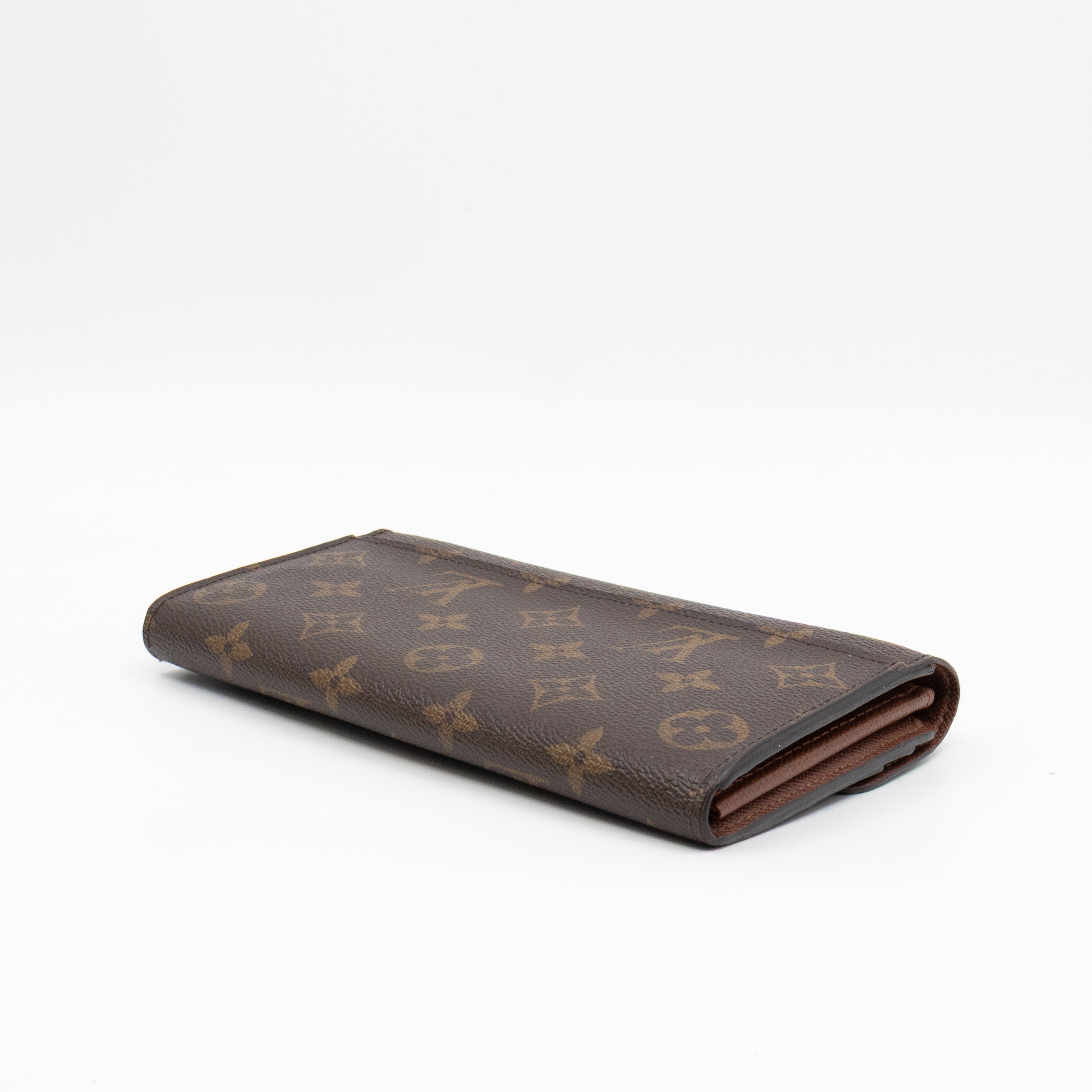 Sarah Wallet Monogram