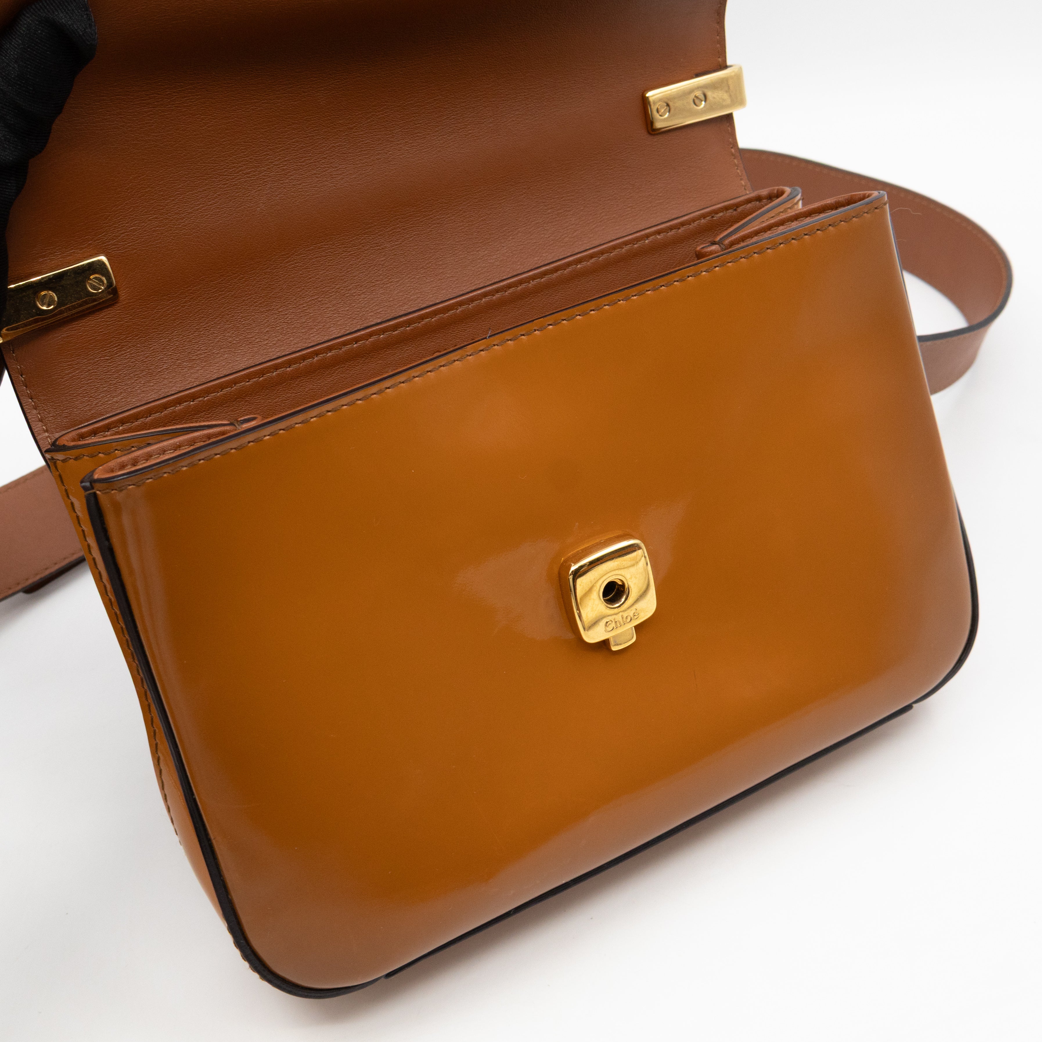 Chloé C Bag Small Brown Patent Leather – Queen Station