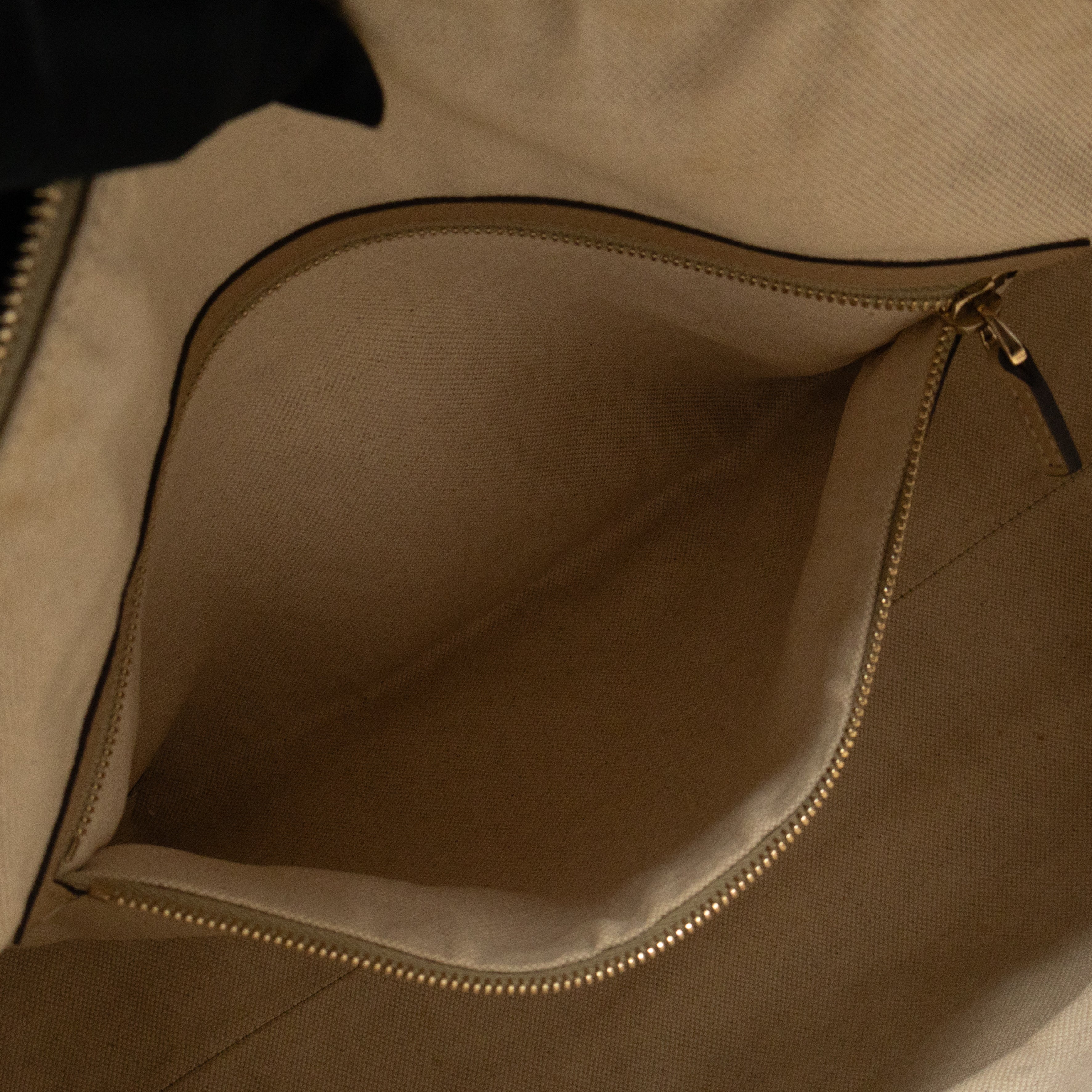 Nice Dome Satchel GG Supreme Beige Leather