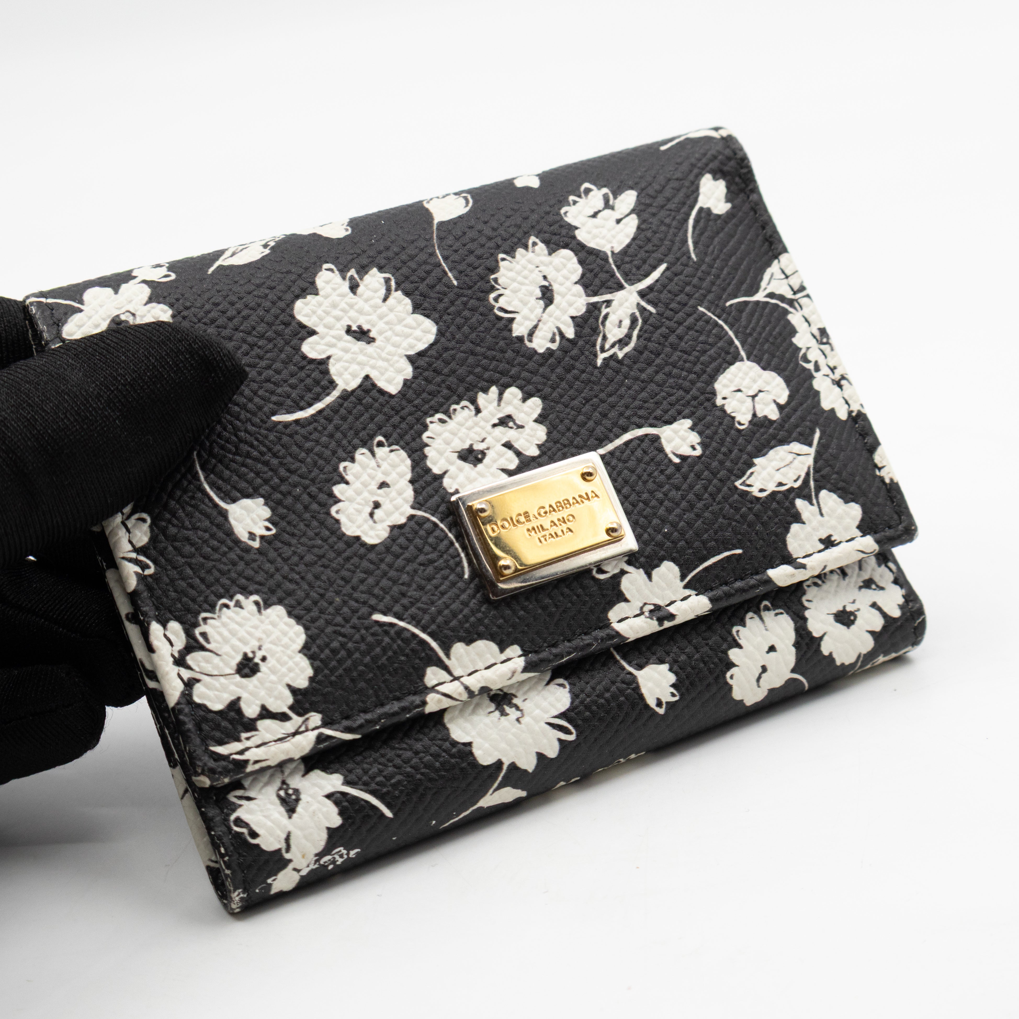 French-Flap Wallet White Flowers Print Black Dauphine