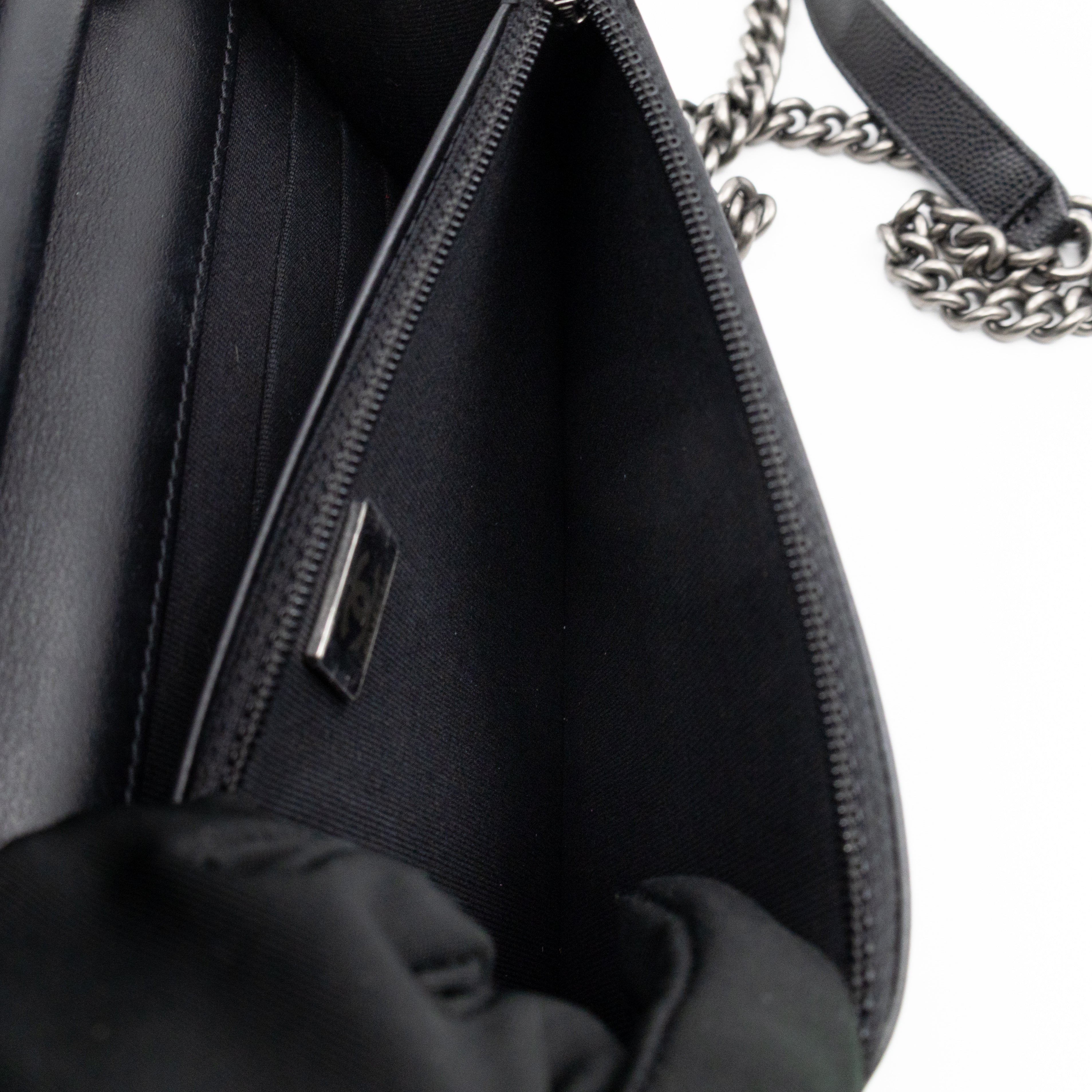 Boy Wallet On Chain Black Caviar Ruthenium