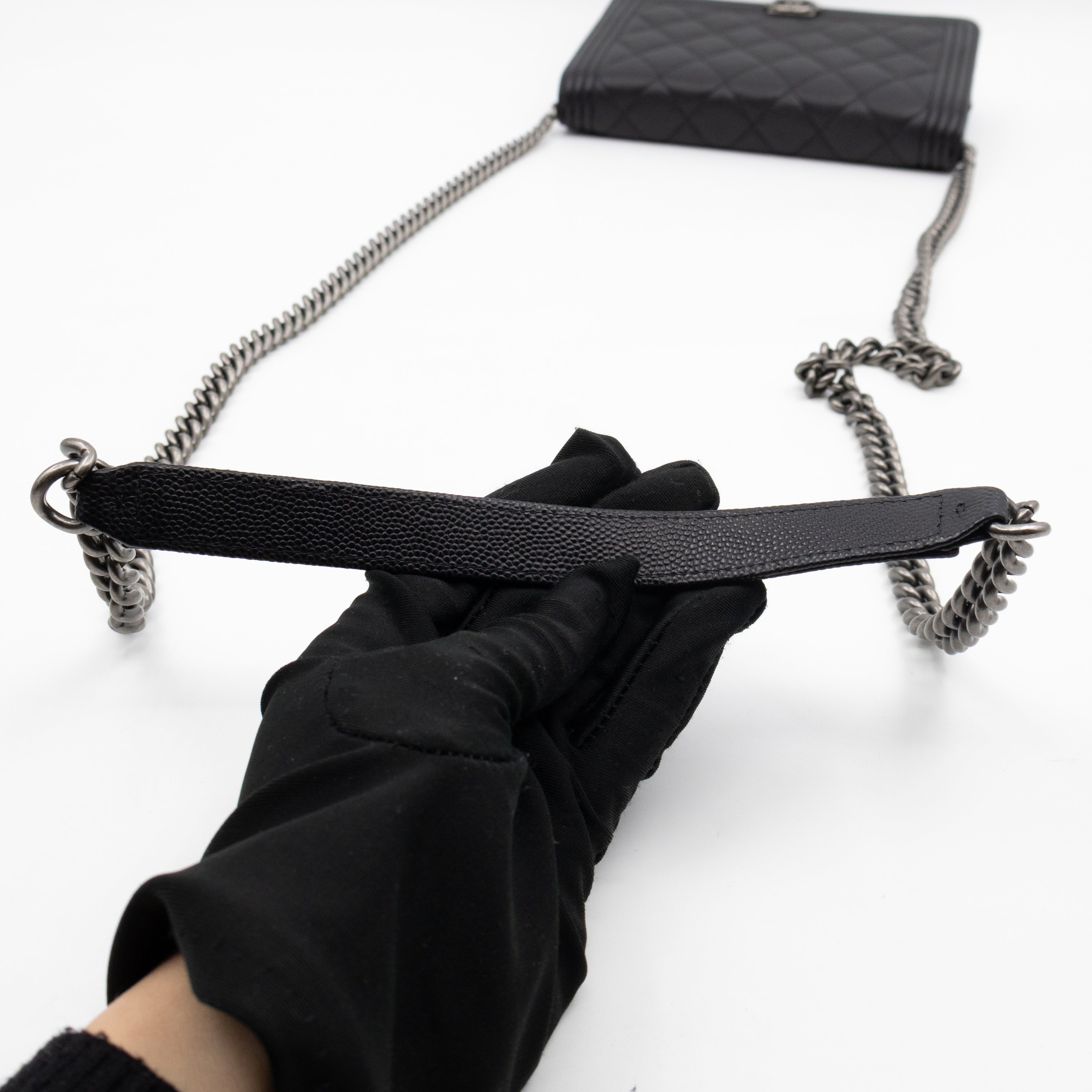 Boy Wallet On Chain Black Caviar Ruthenium