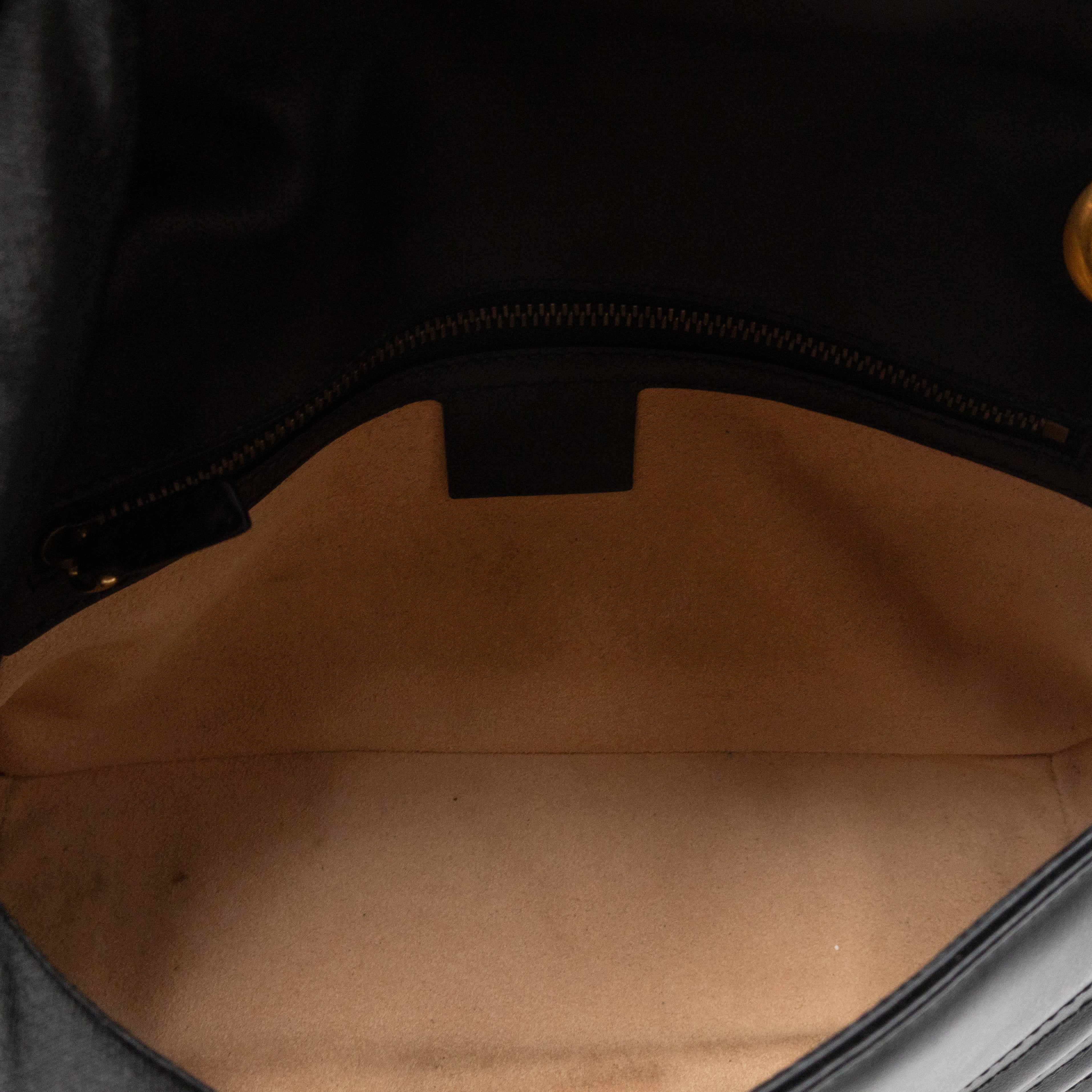 GG Marmont Flap Medium Black Leather