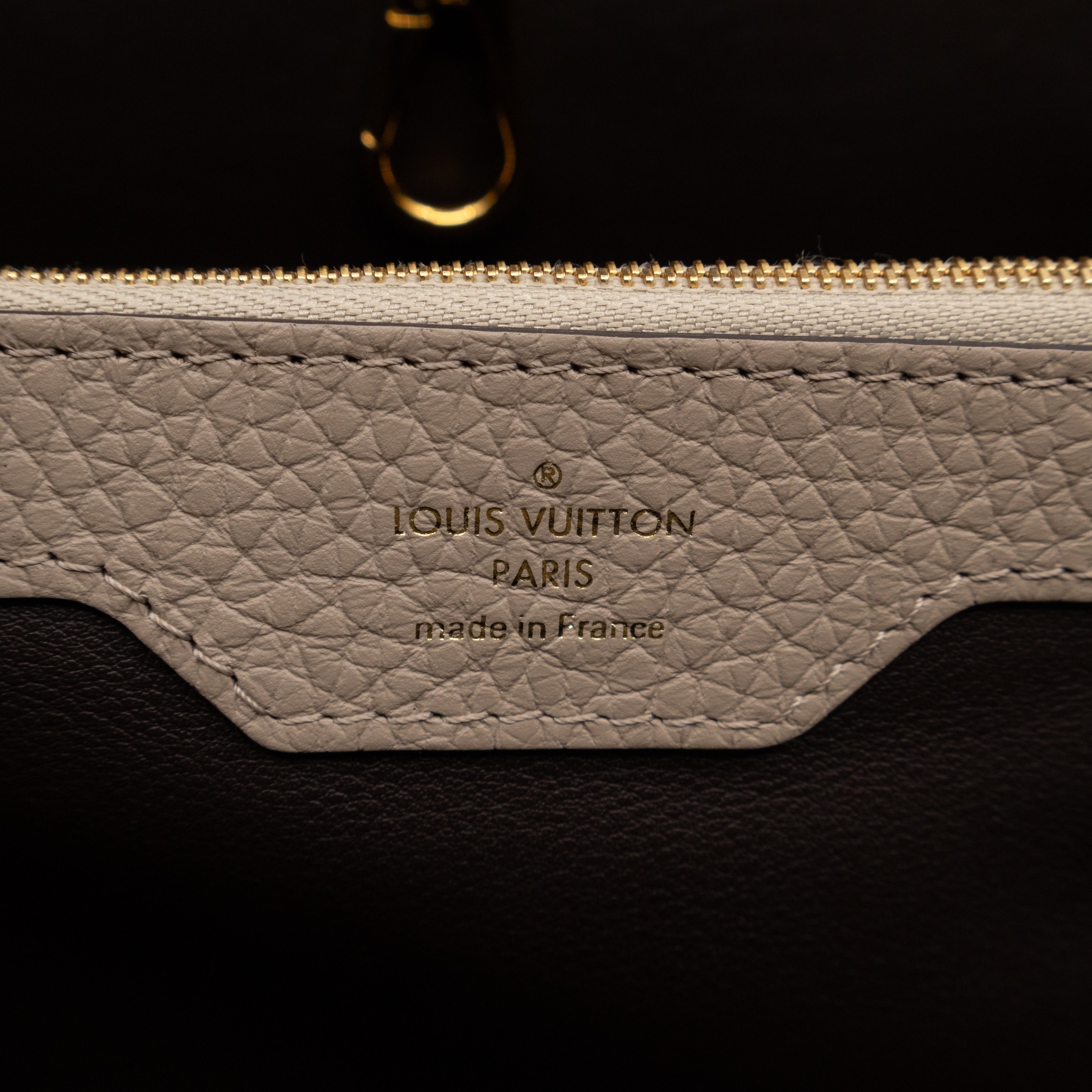 Capucines MM Beige Taurillon Leather