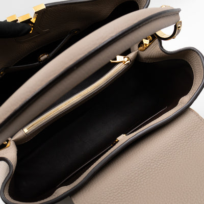 Capucines MM Beige Taurillon Leather