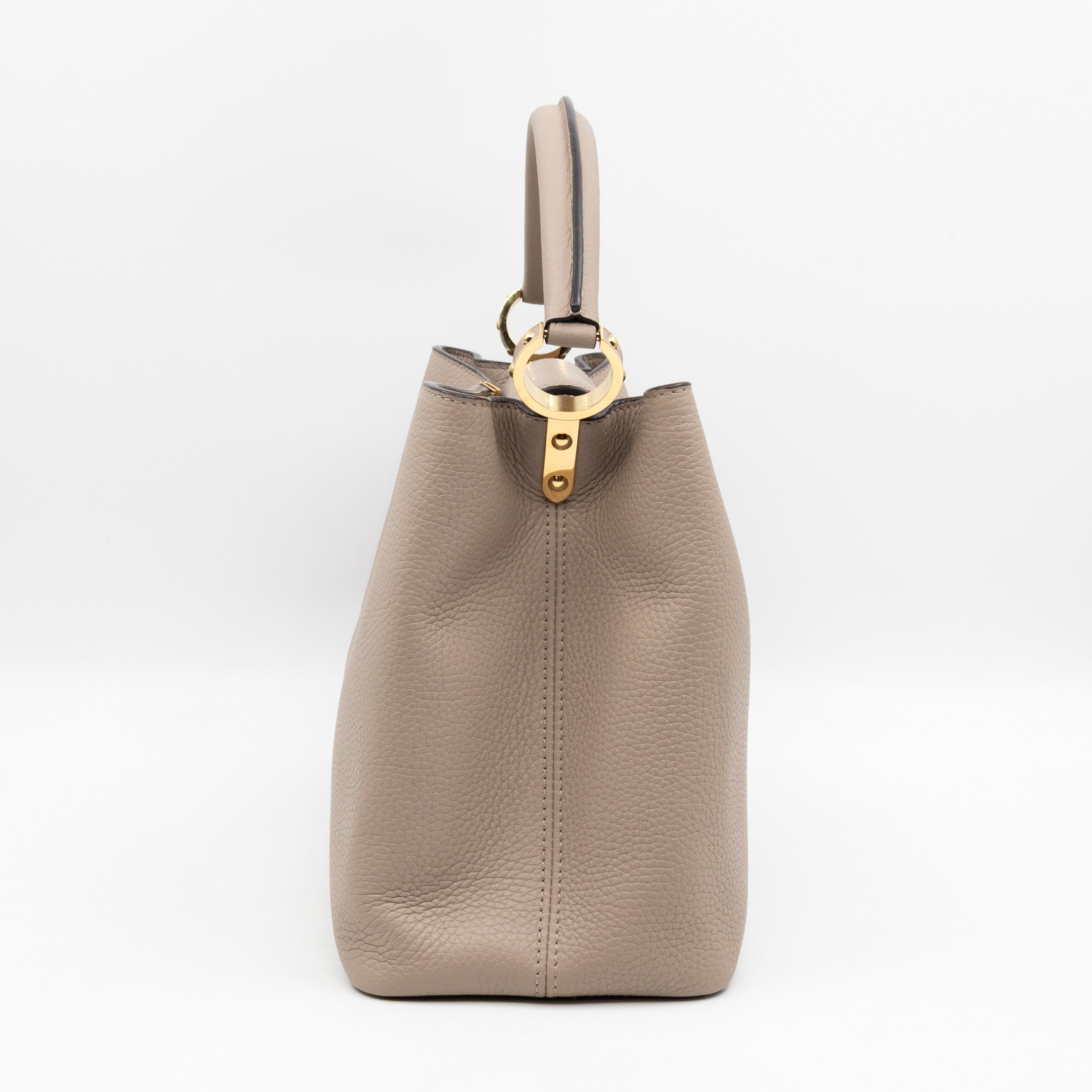 Capucines MM Beige Taurillon Leather