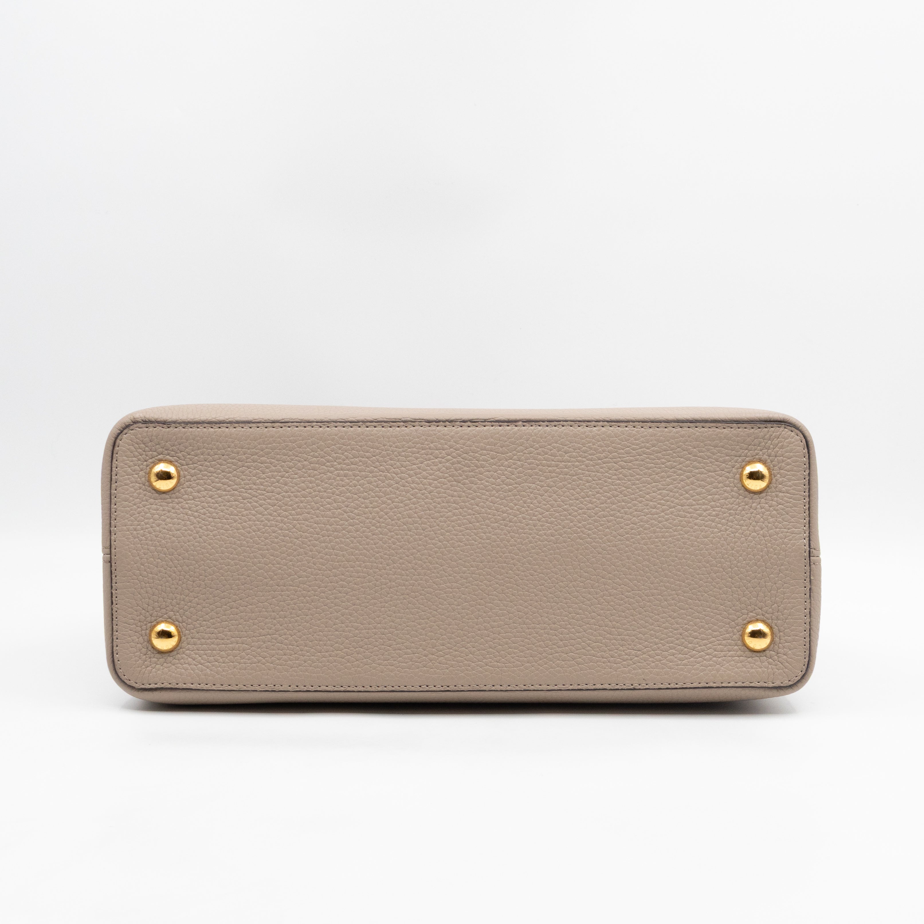 Capucines MM Beige Taurillon Leather