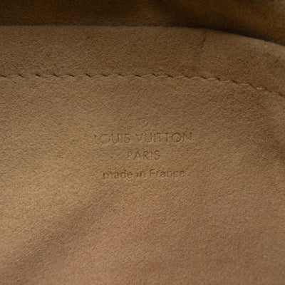 Pochette Milla MM Monogram