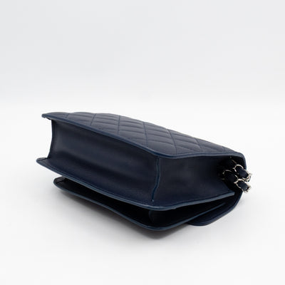 CC Box Flap Bag Blue Leather