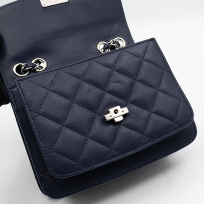 CC Box Flap Bag Blue Leather