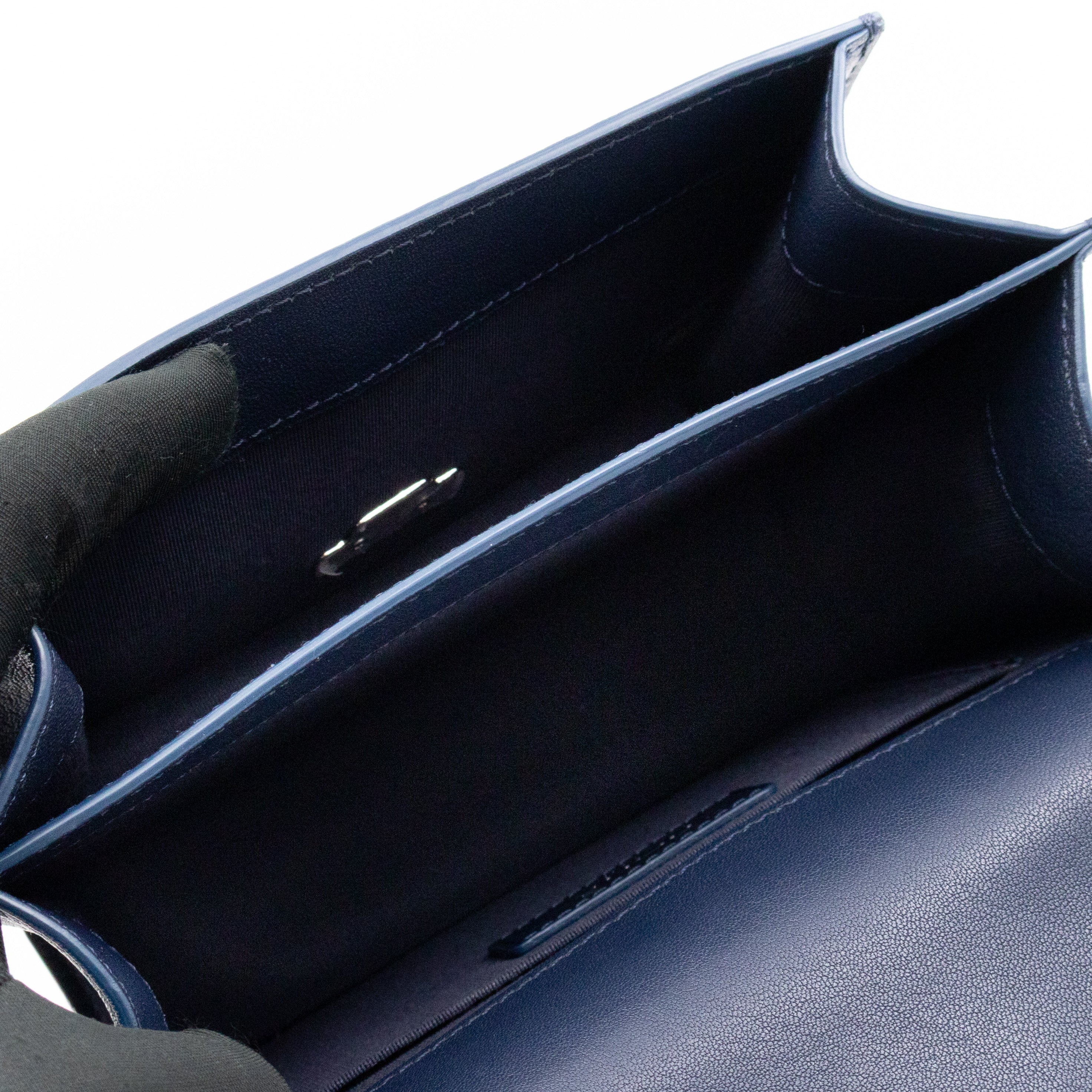 CC Box Flap Bag Blue Leather