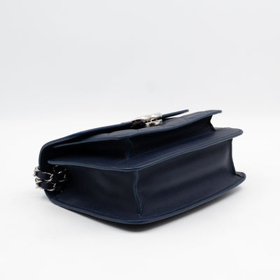CC Box Flap Bag Blue Leather