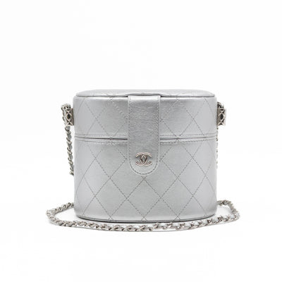 Vanity On CC With Chain Silver Leather