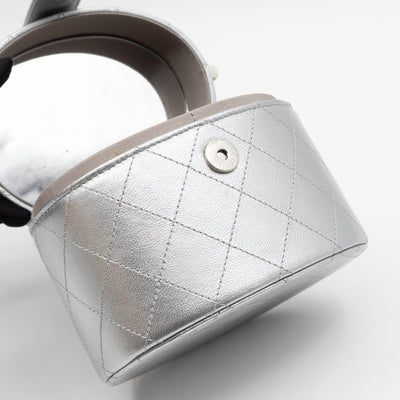 Vanity On CC With Chain Silver Leather
