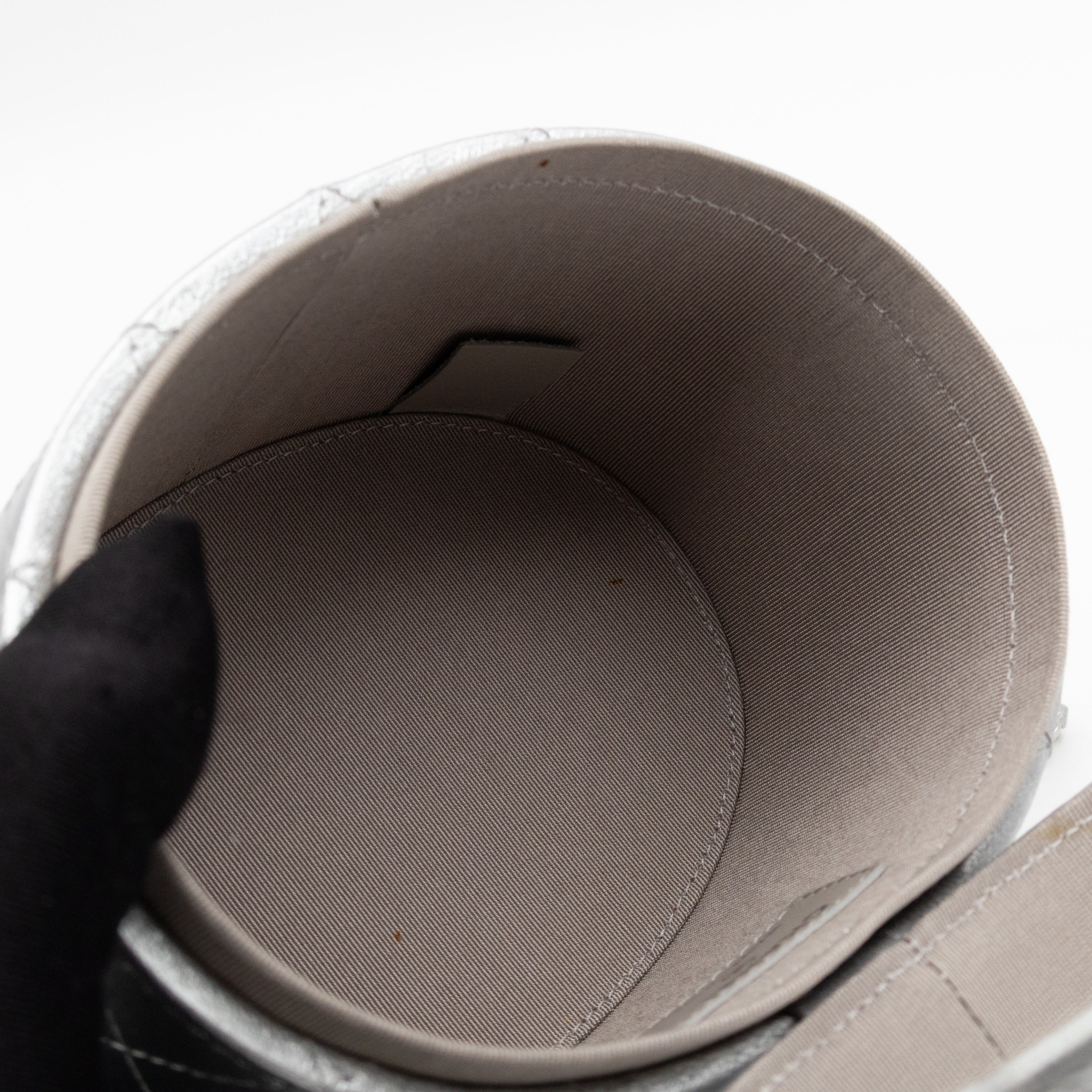 Vanity On CC With Chain Silver Leather