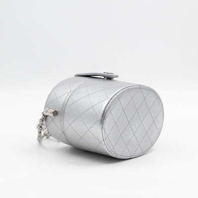 Vanity On CC With Chain Silver Leather