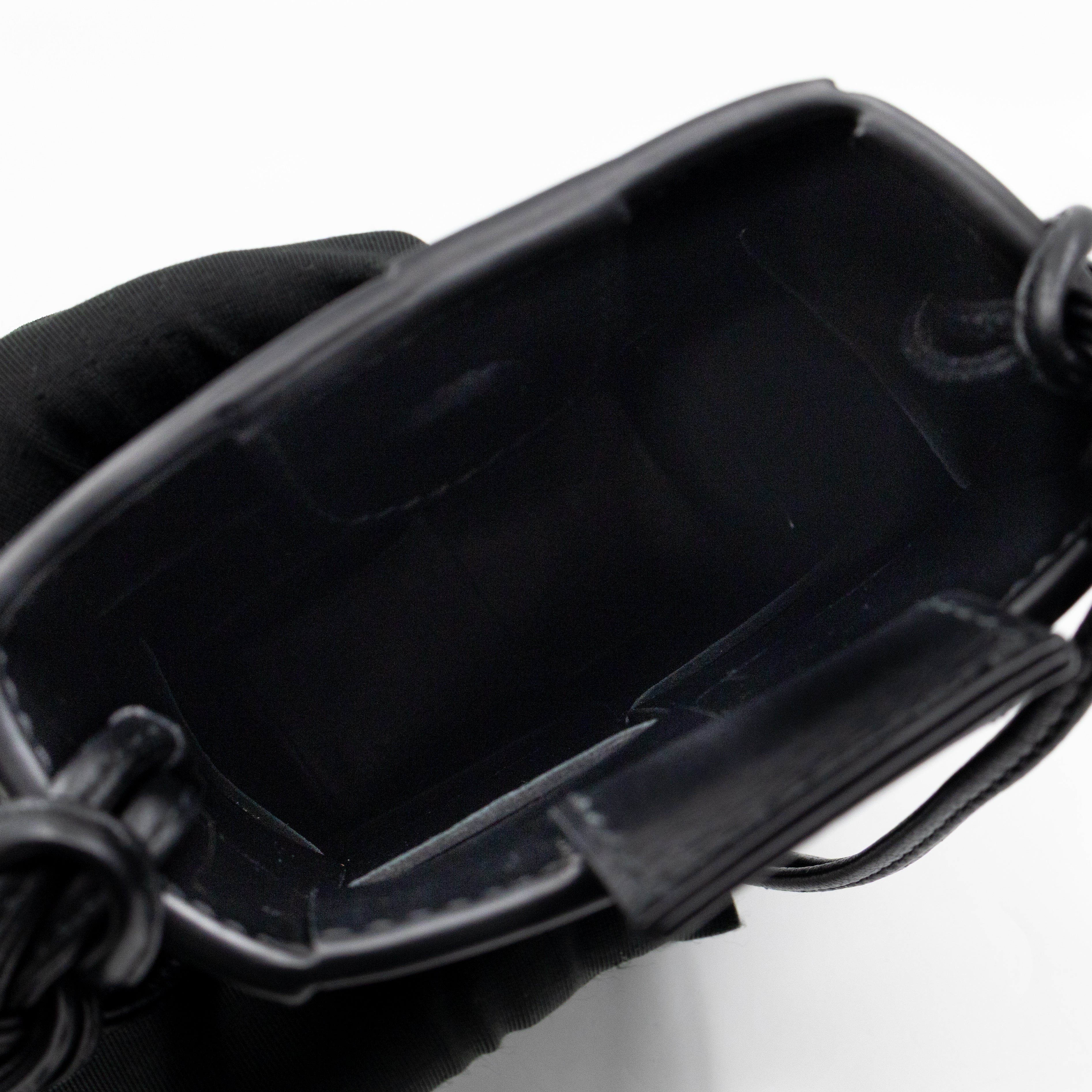 Cassette Phone Pouch Black Maxi Intrecciato Leather