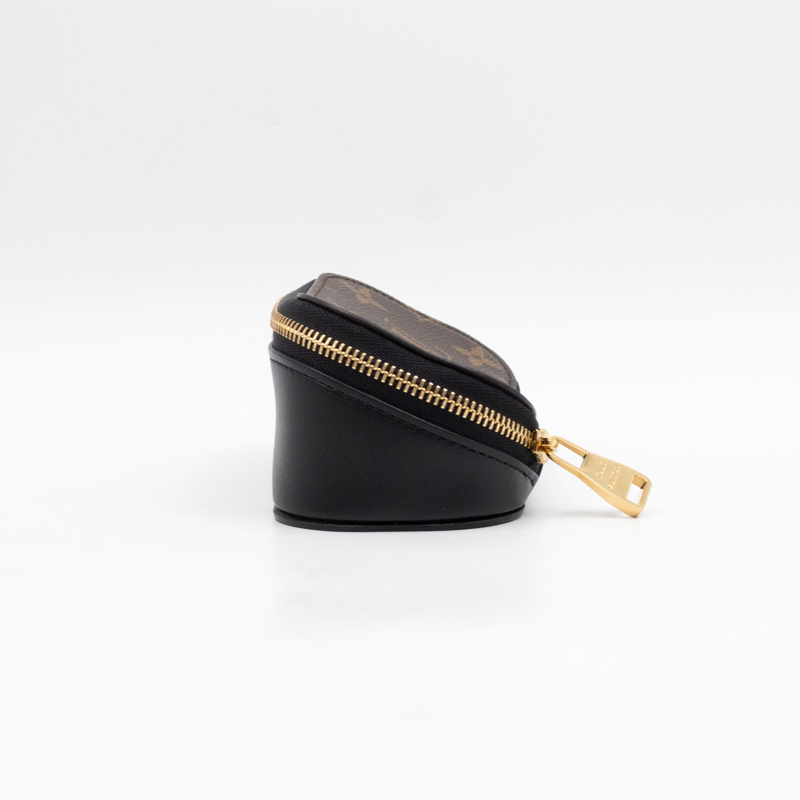 Sunglasses Pouch GM Monogram & Black Leather