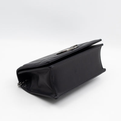 30 Montaigne Top Handle Bag Maxi Cannage Black Leather