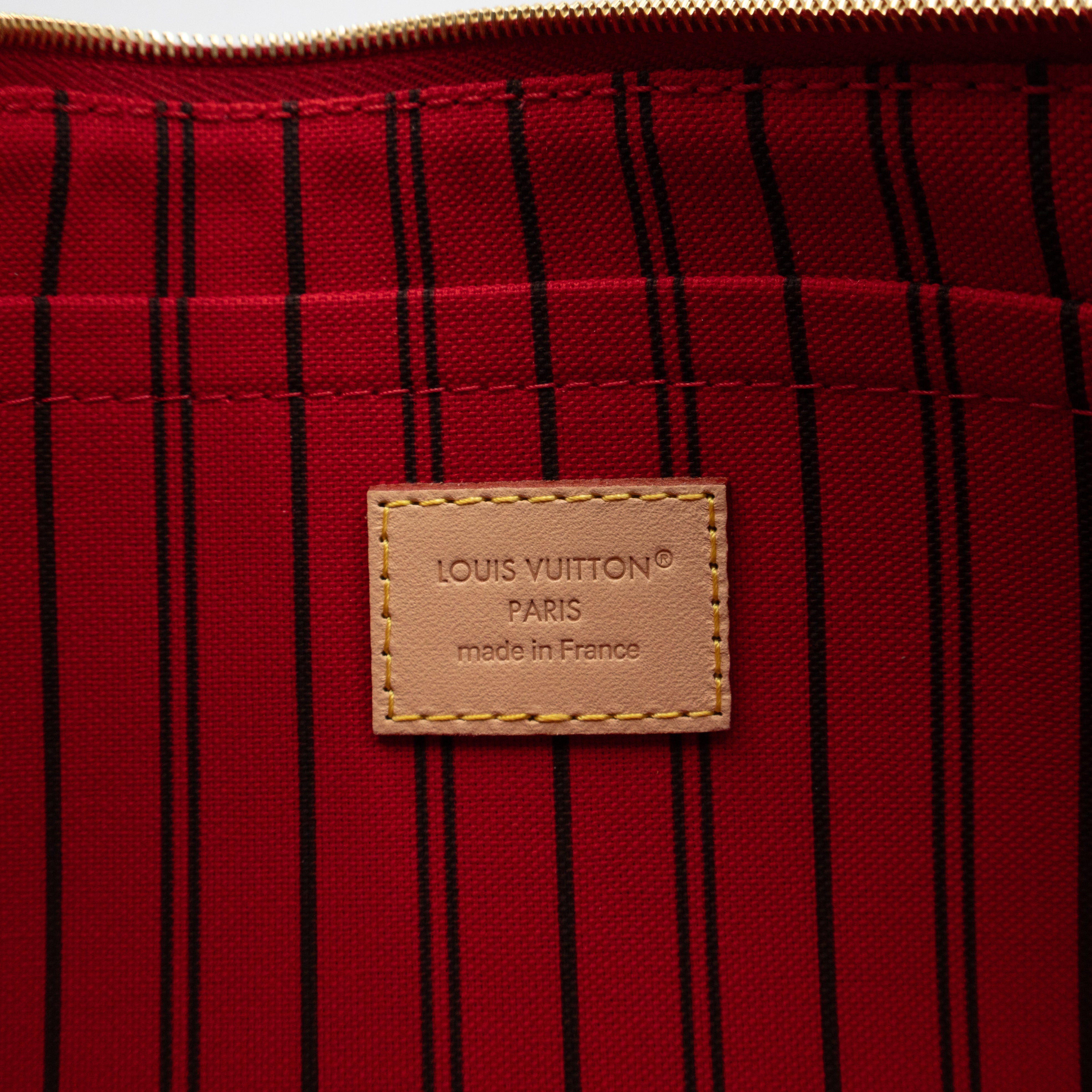 Neverfull Pochette Monogram Cerise