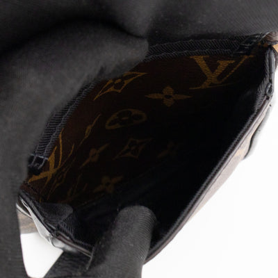 Christopher Wearable Wallet Monogram Macassar