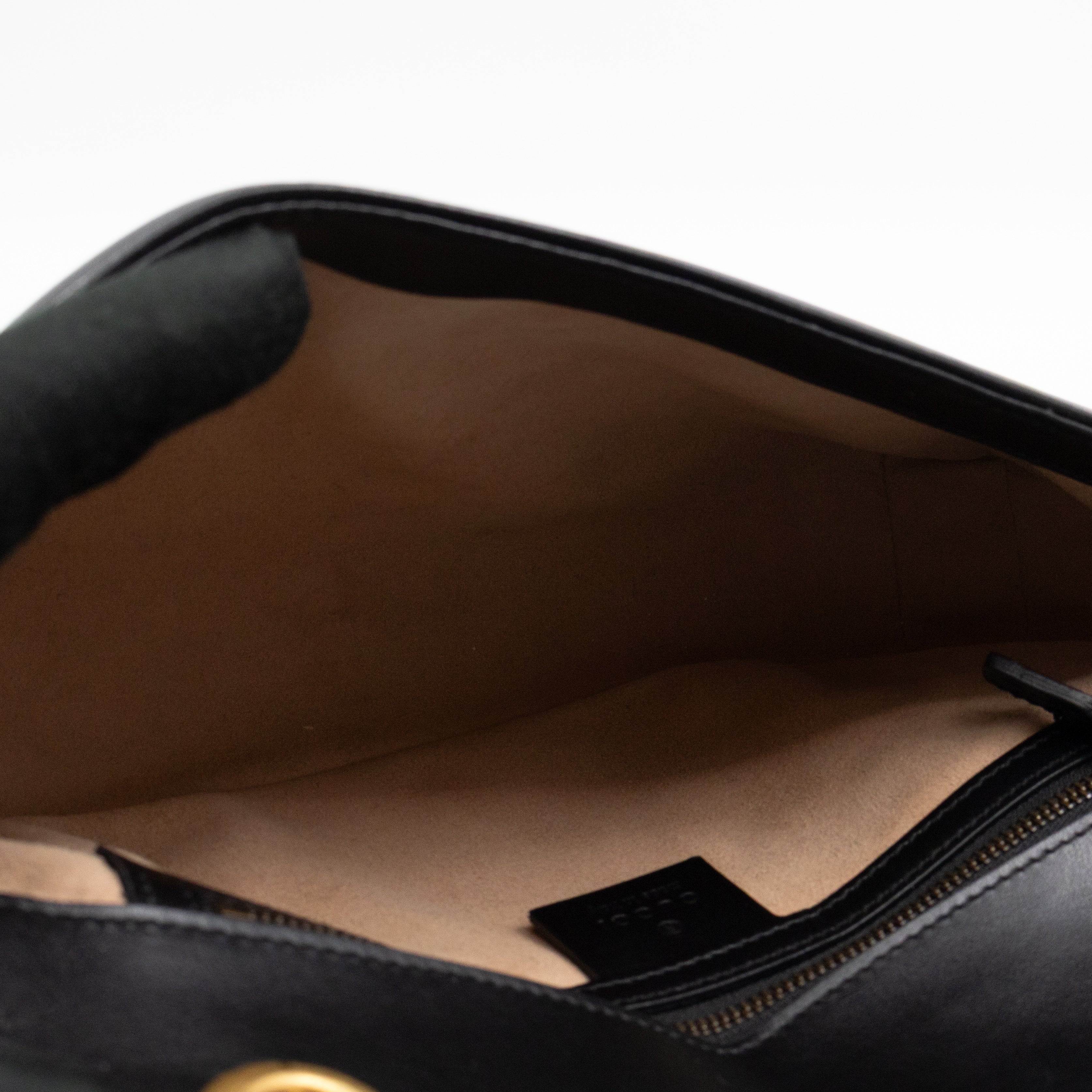 GG Marmont Flap Medium Black Leather