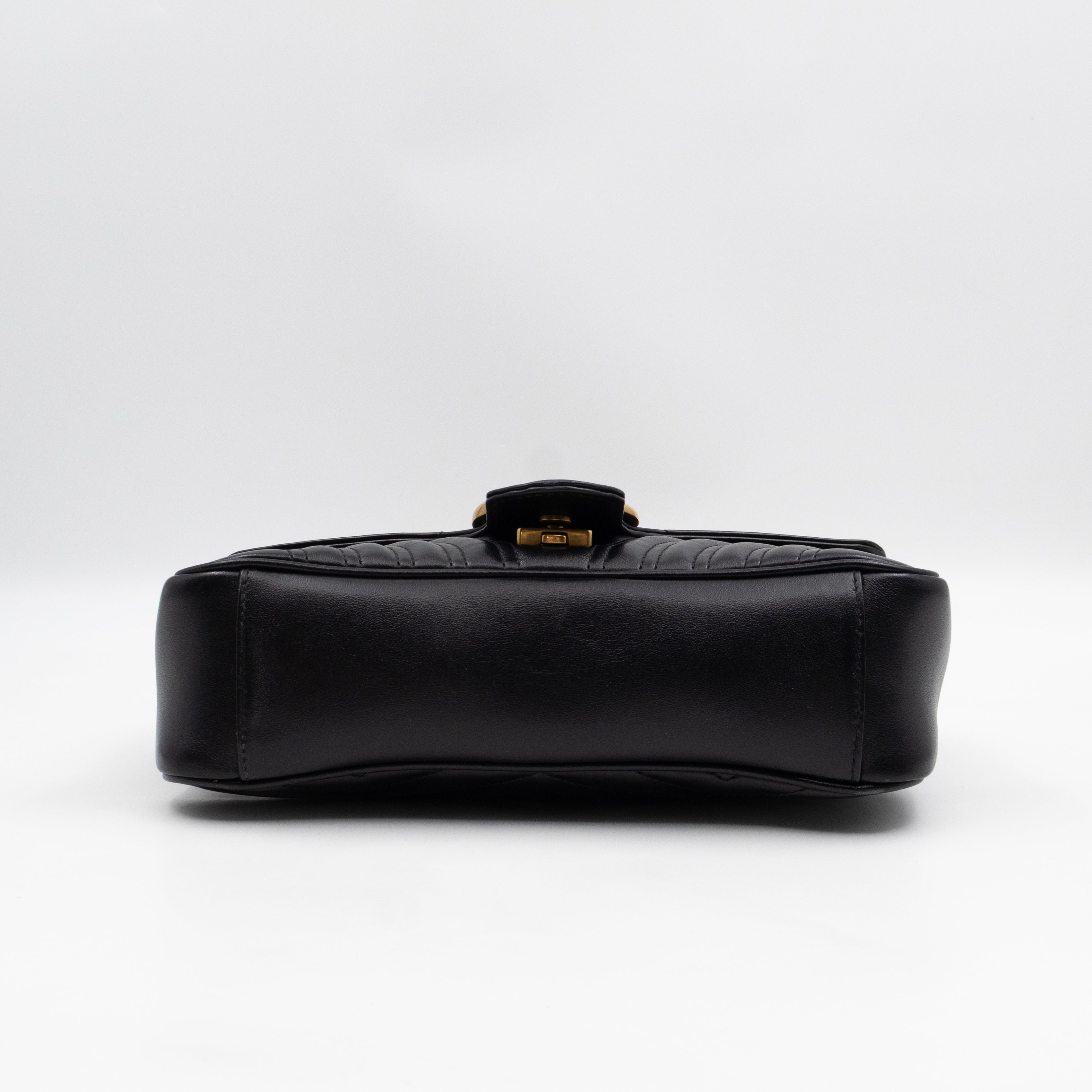 GG Marmont Flap Medium Black Leather