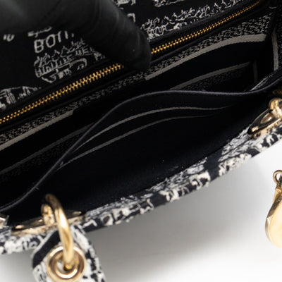 Lady D-Lite Medium Plan de Paris Black Canvas Embroidery Cannage