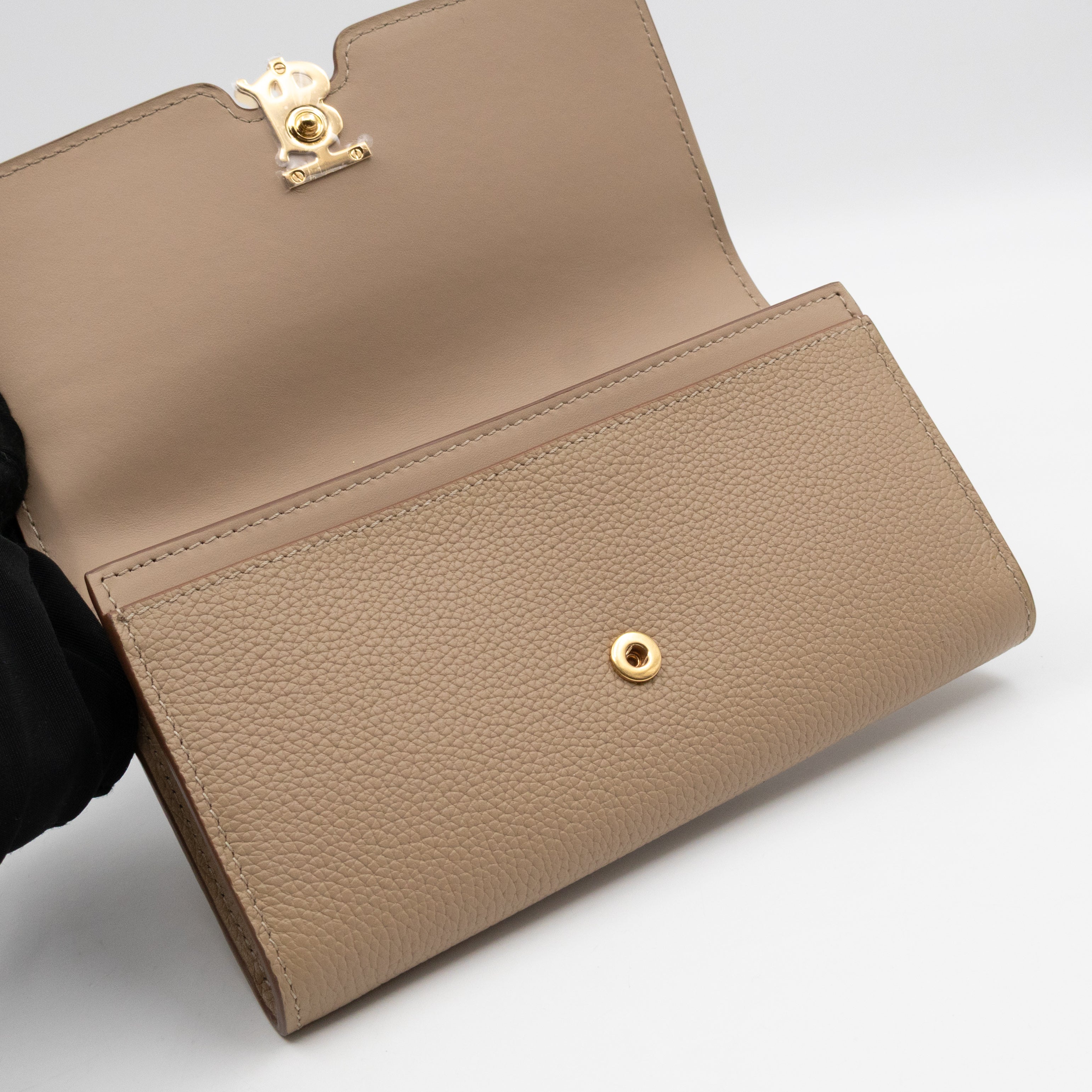 Continental Wallet Beige Leather