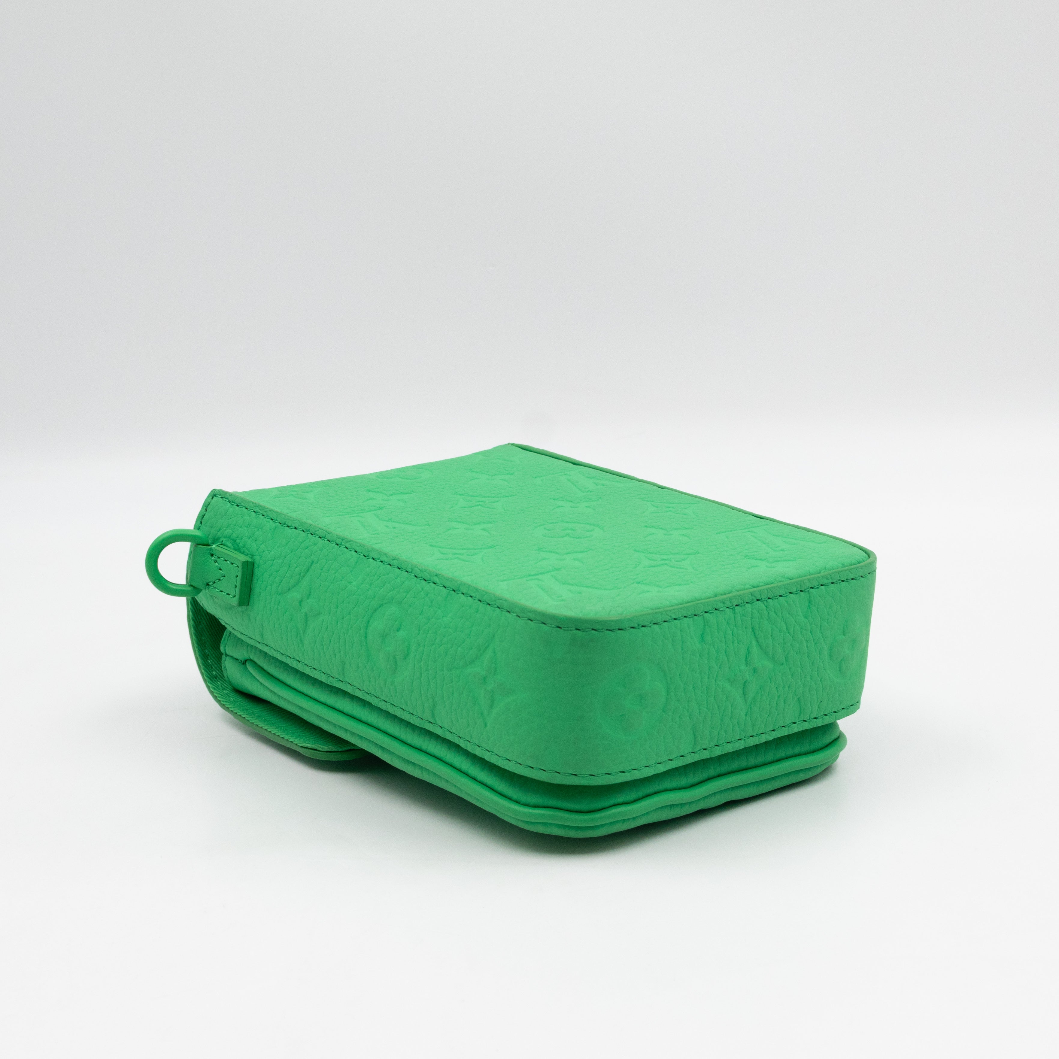 S-Lock Vertical Wallet Green Taurillon Monogram Leather