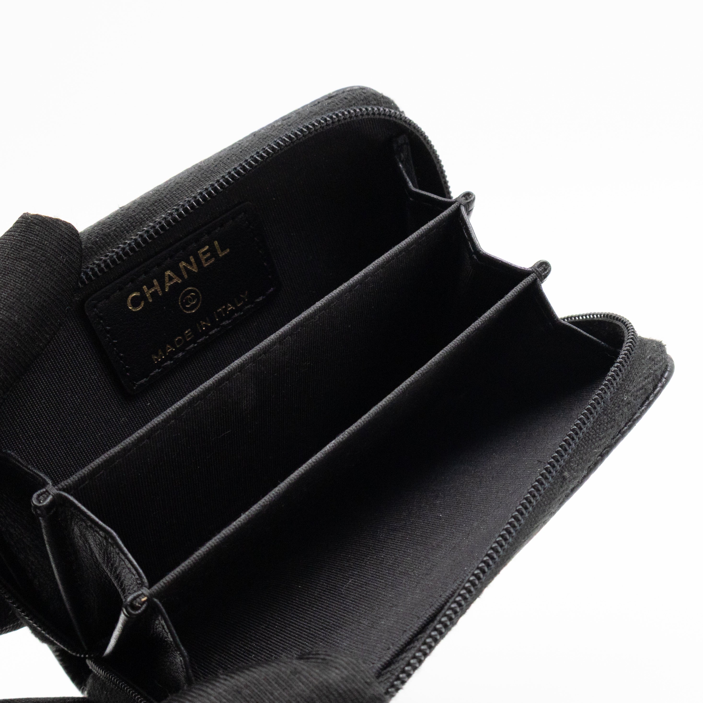 Zip Around Card Case CC Black Caviar Leather