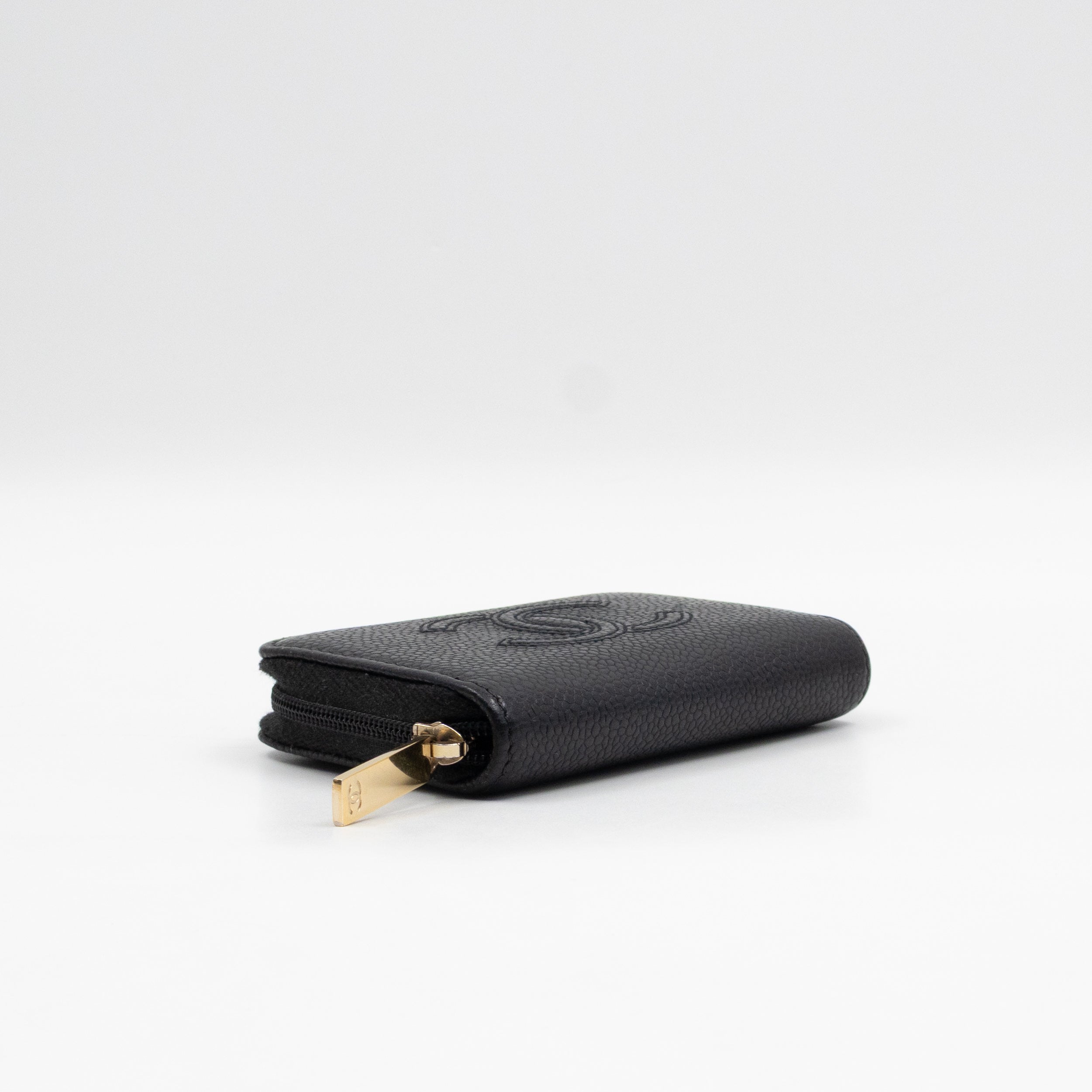 Zip Around Card Case CC Black Caviar Leather