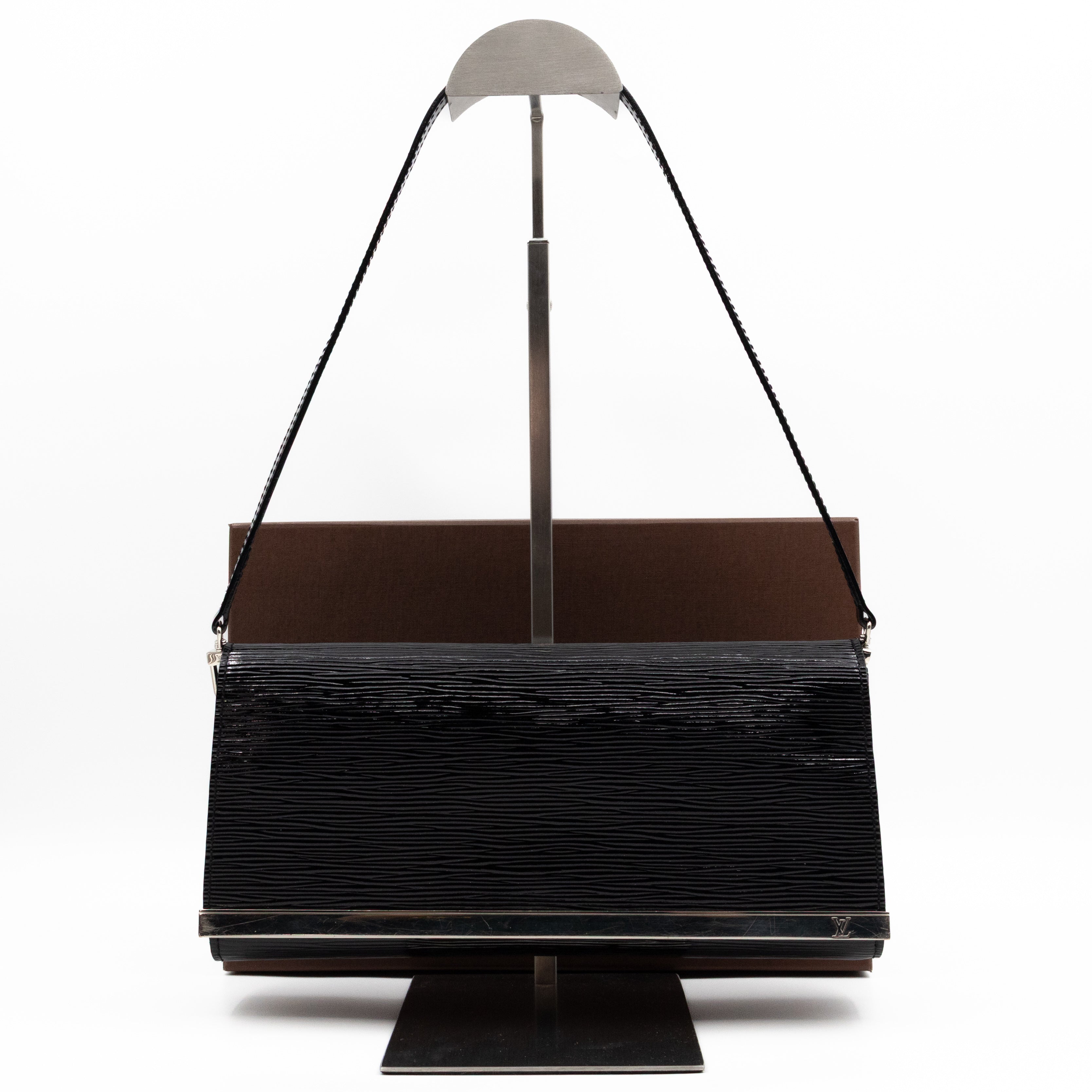 Sevigne Clutch Electric Noir Epi Leather