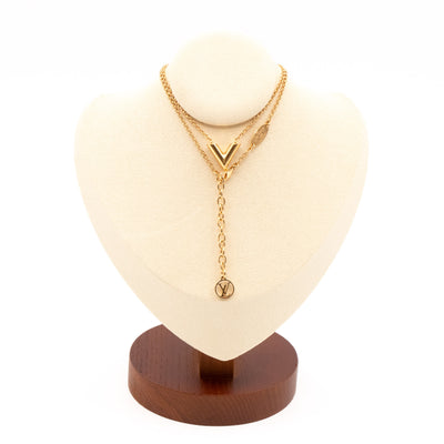 Essential V Necklace