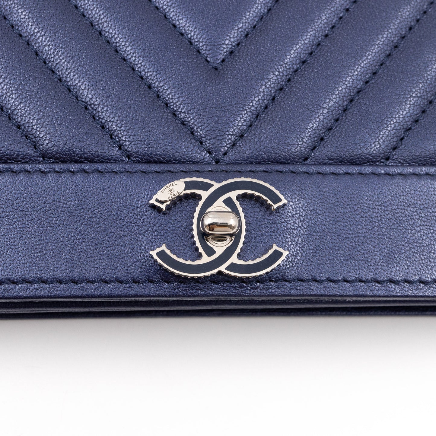Mademoiselle Vintage Chevron Wallet on Chain Metallic Blue