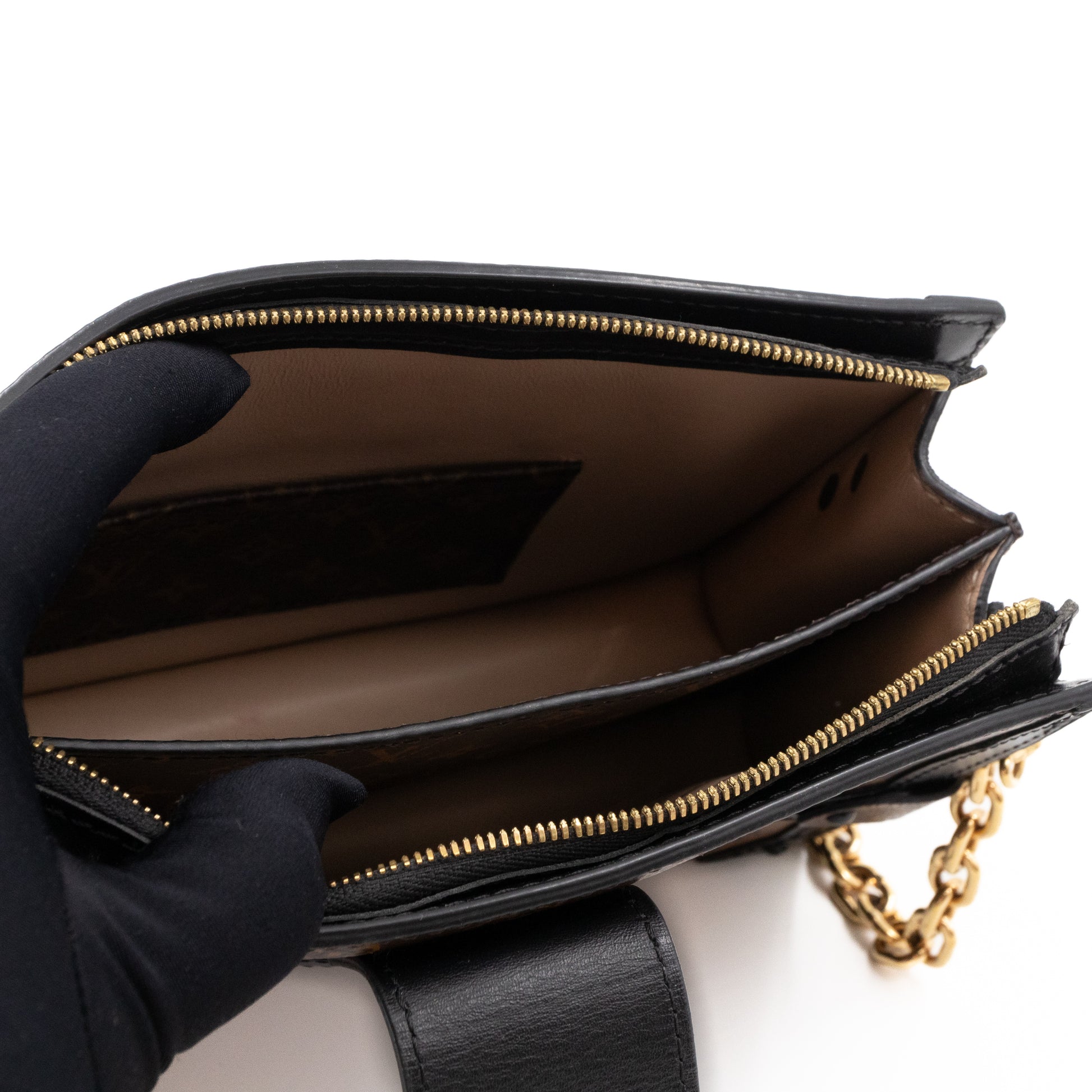 Louis Vuitton Monogram Reverse Trunk Clutch Bag – The Closet