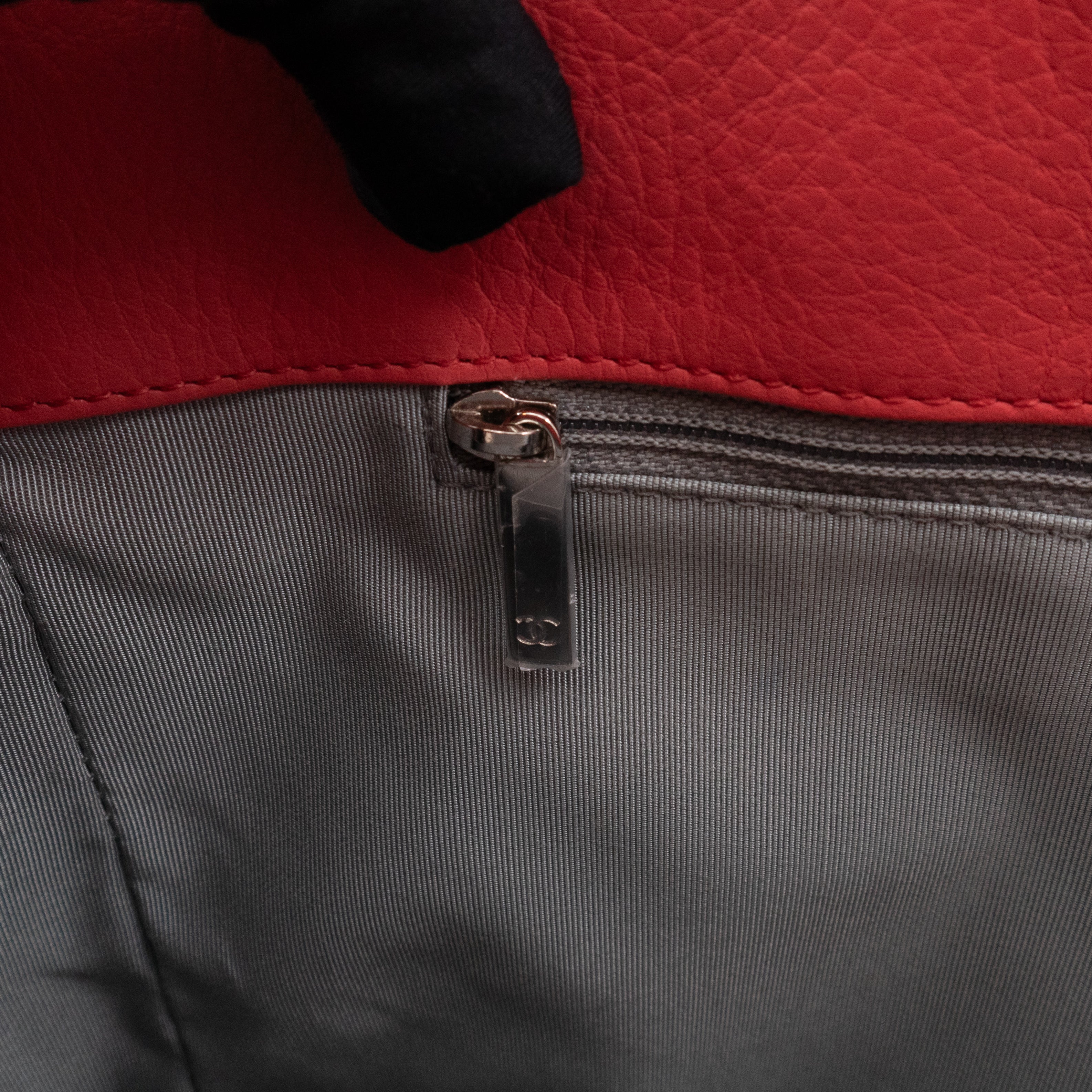 Executive Cerf Tote Coral Pink Leather Silver