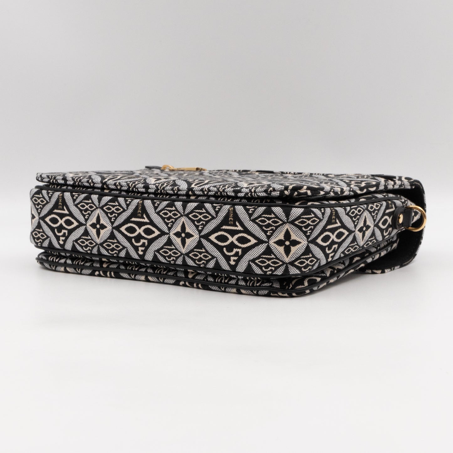 Pochette Metis Since 1854