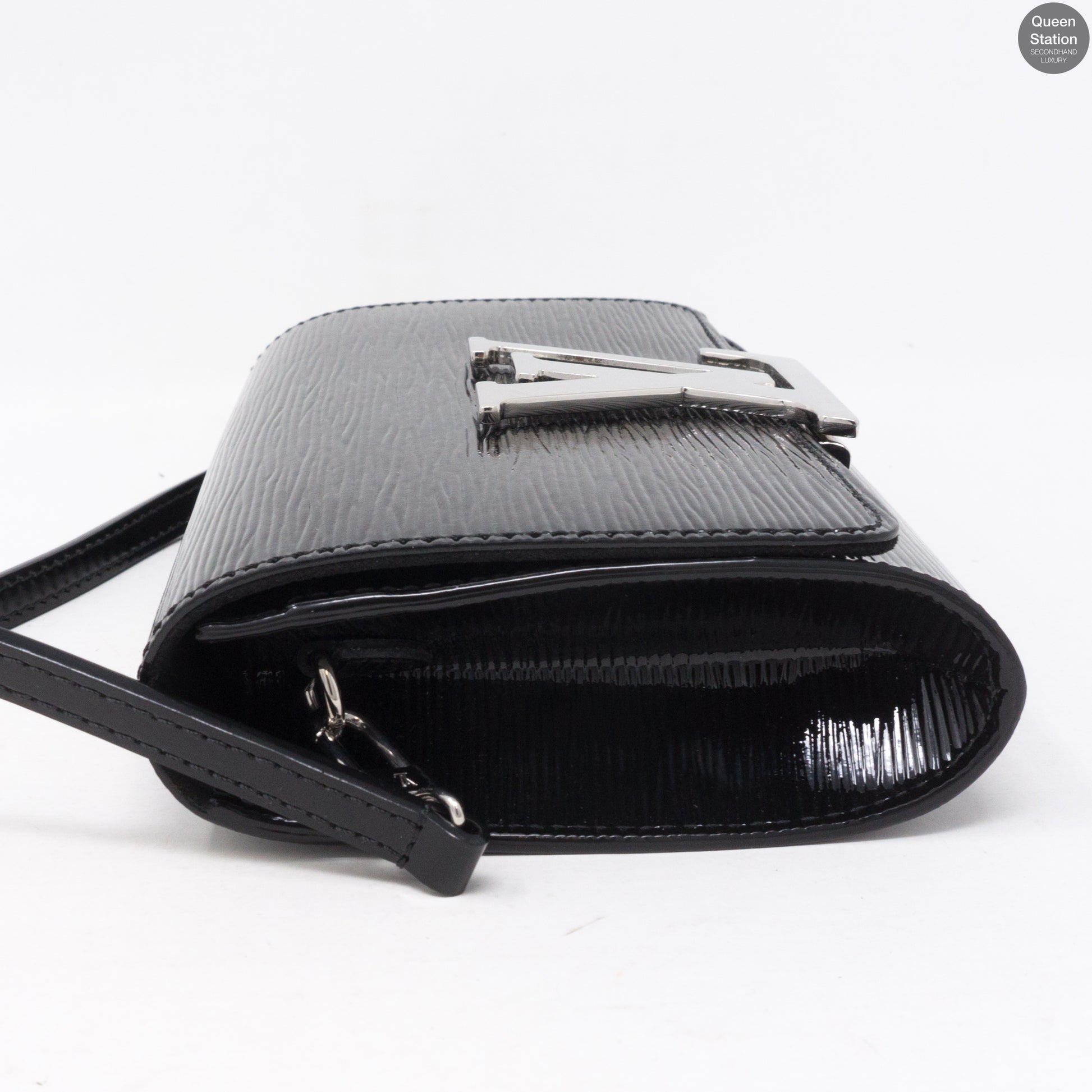 Louis Vuitton, Bags, Louis Vuitton Louise Pm Epi Electric Black Leather  Shoulder Clutch Bag Woc