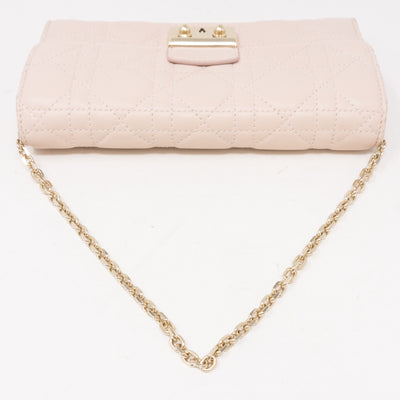 Wallet on Chain Light Pink