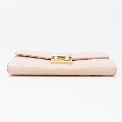 Wallet on Chain Light Pink