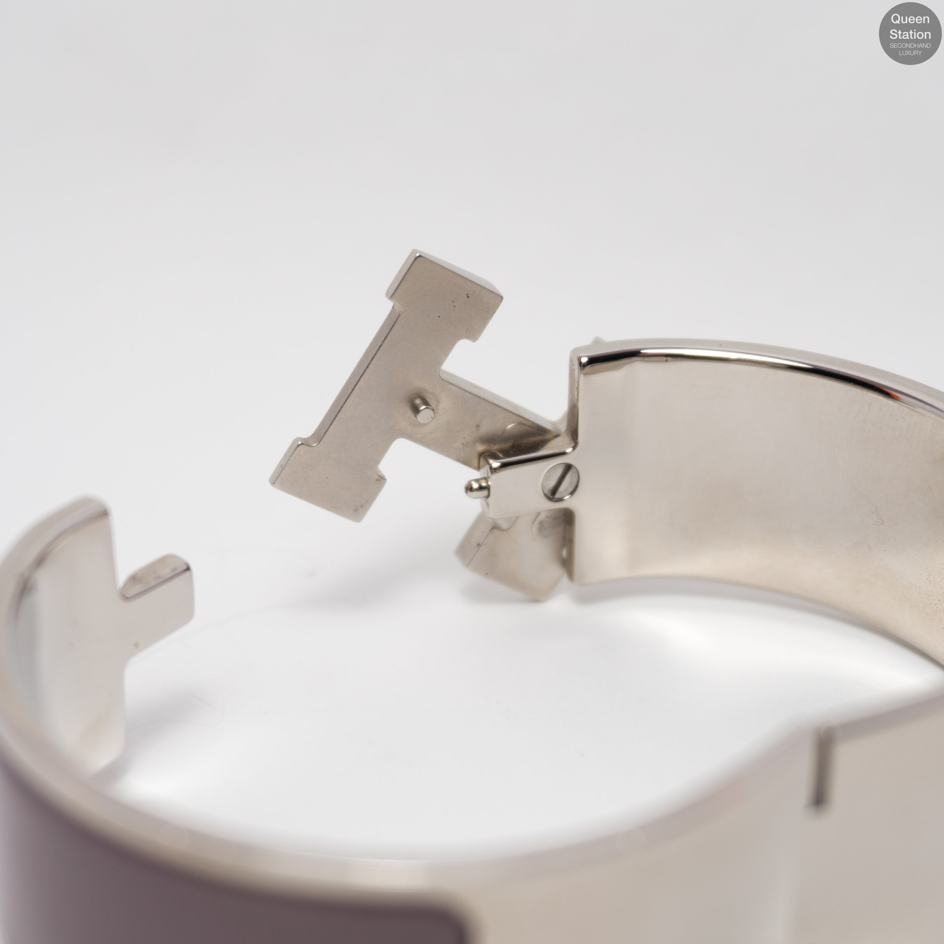 Clic Clac H Medium Purple & White Silver Enamel Bracelet