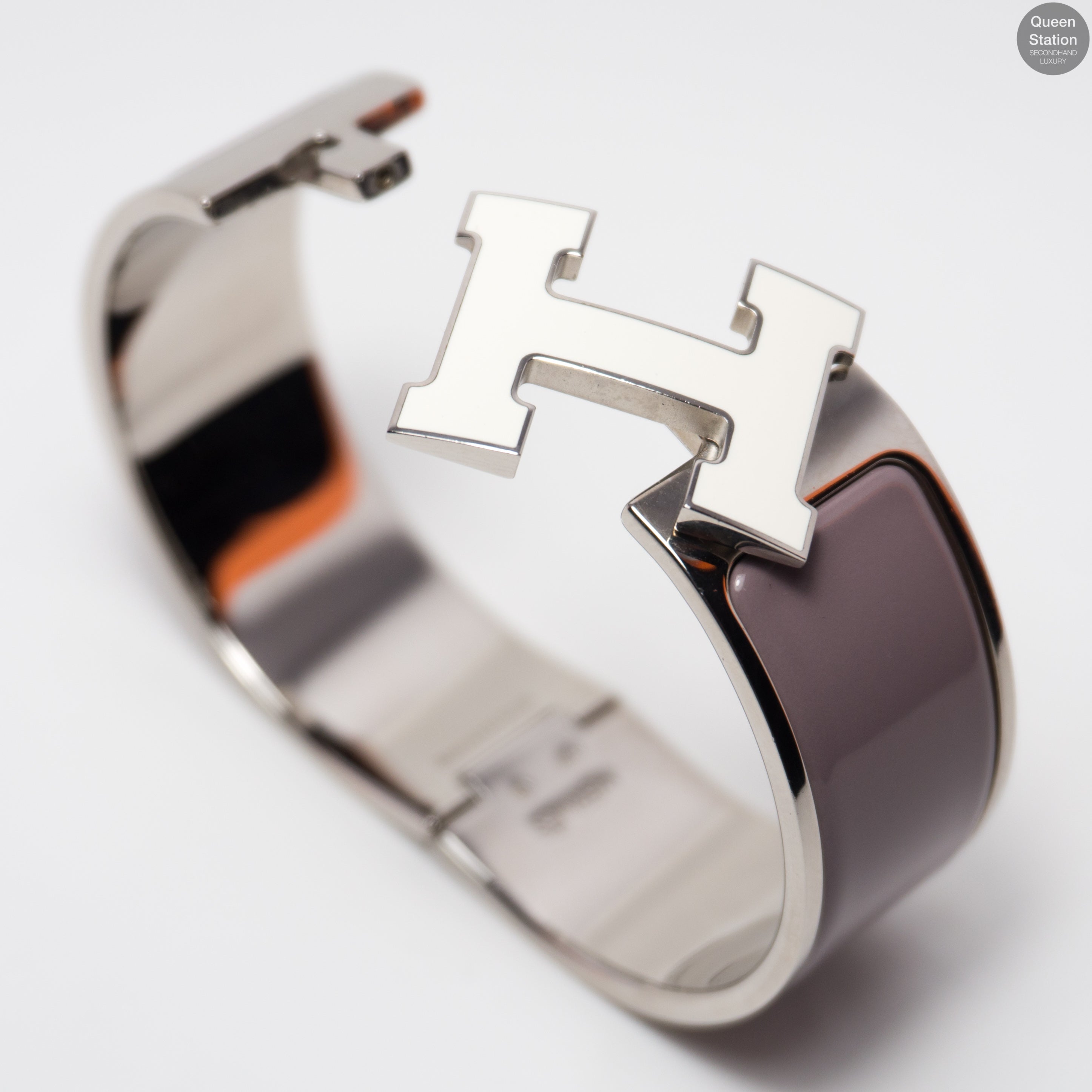 Clic Clac H Medium Purple & White Silver Enamel Bracelet