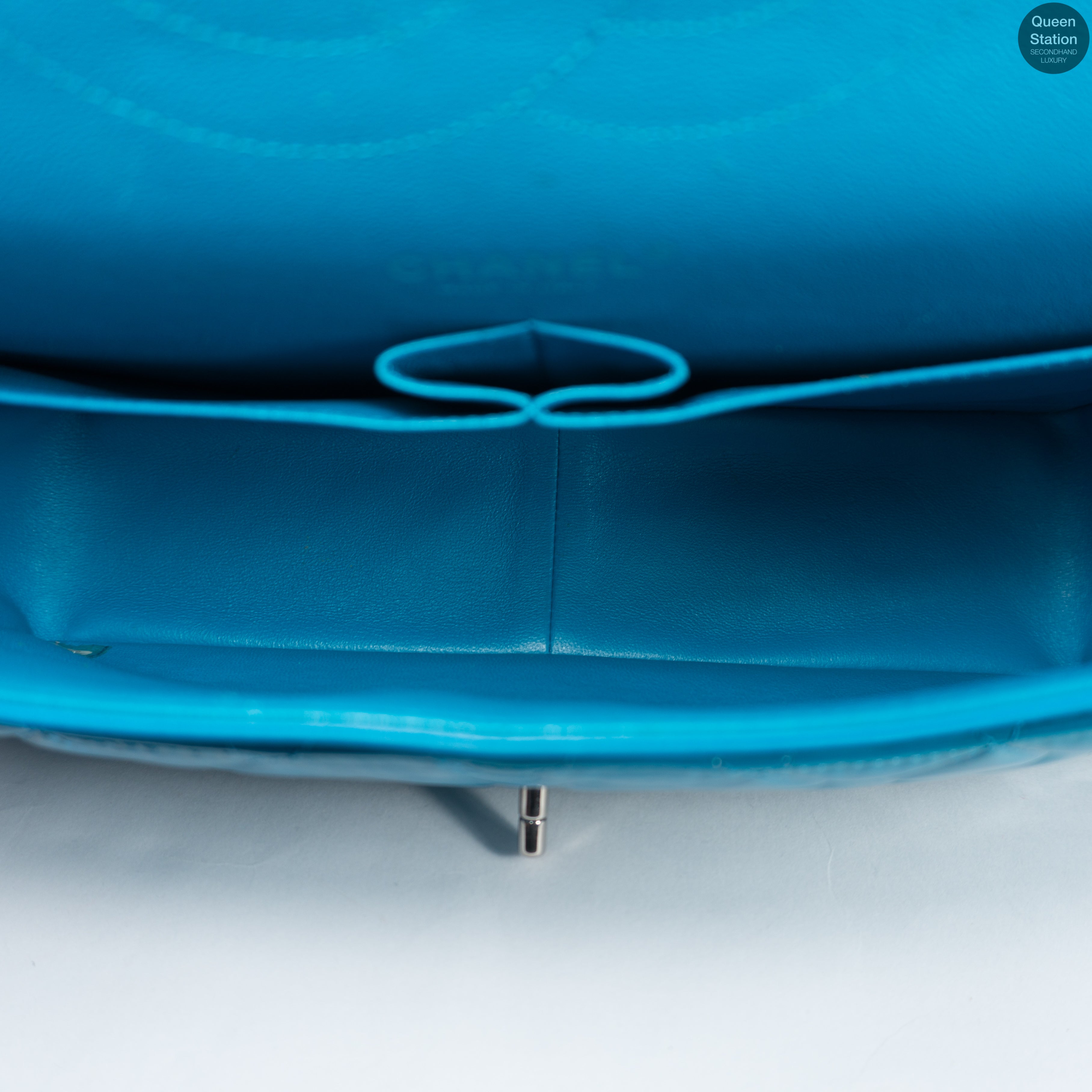 Classic Double Flap Jumbo Turquoise Patent Leather
