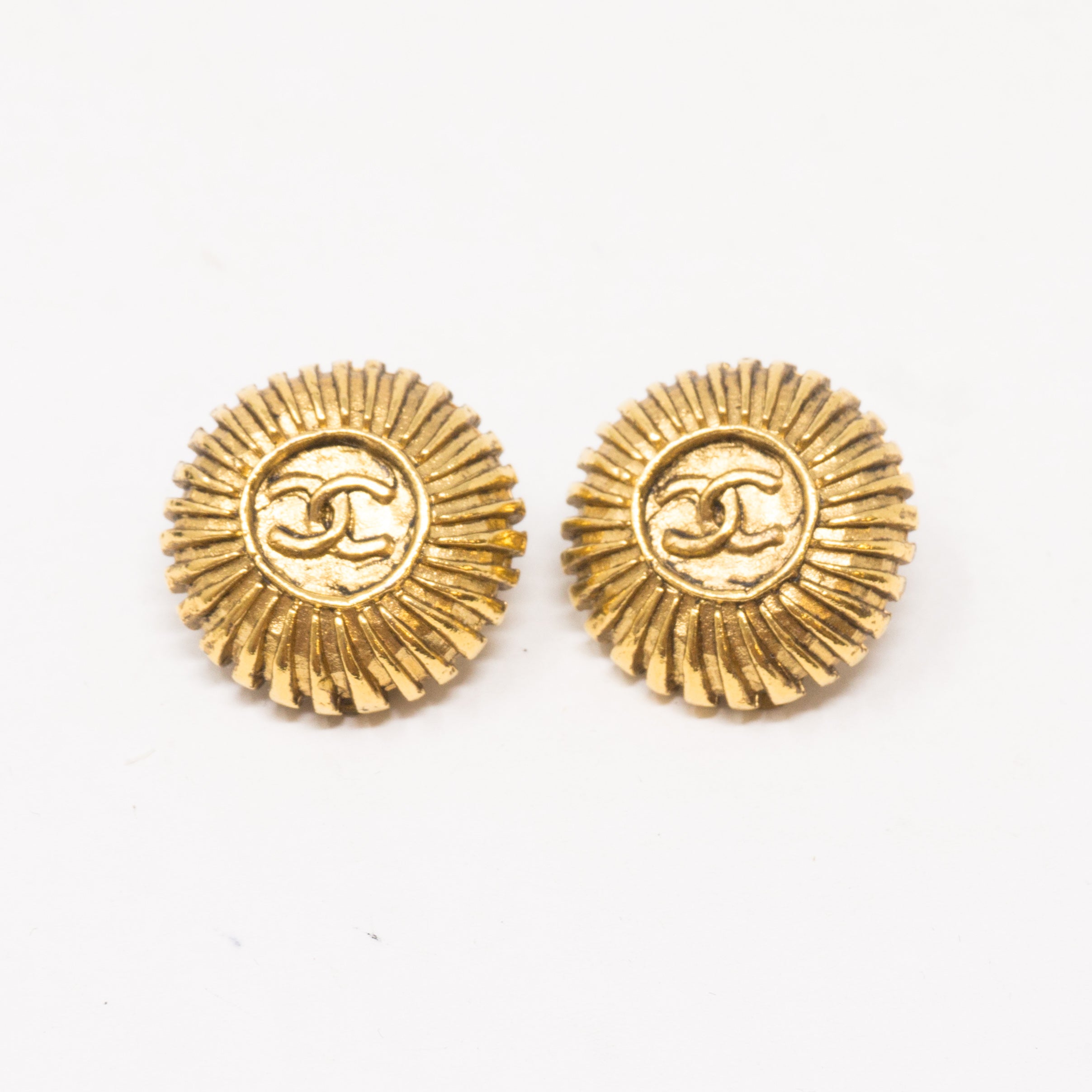 Round CC Starburst Earrings