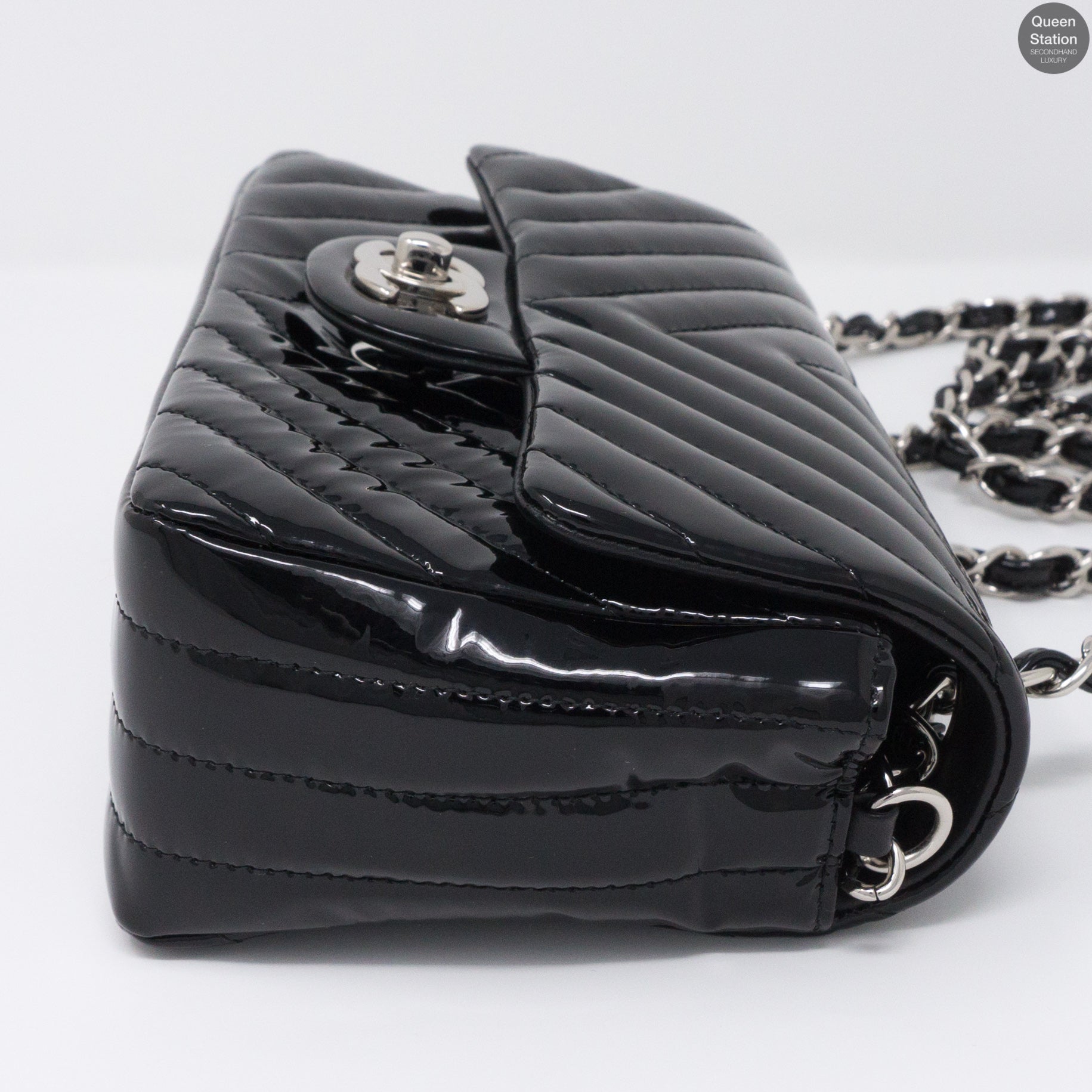 Chanel – Chevron Rectangular Mini Flap Black Patent Leather Bag